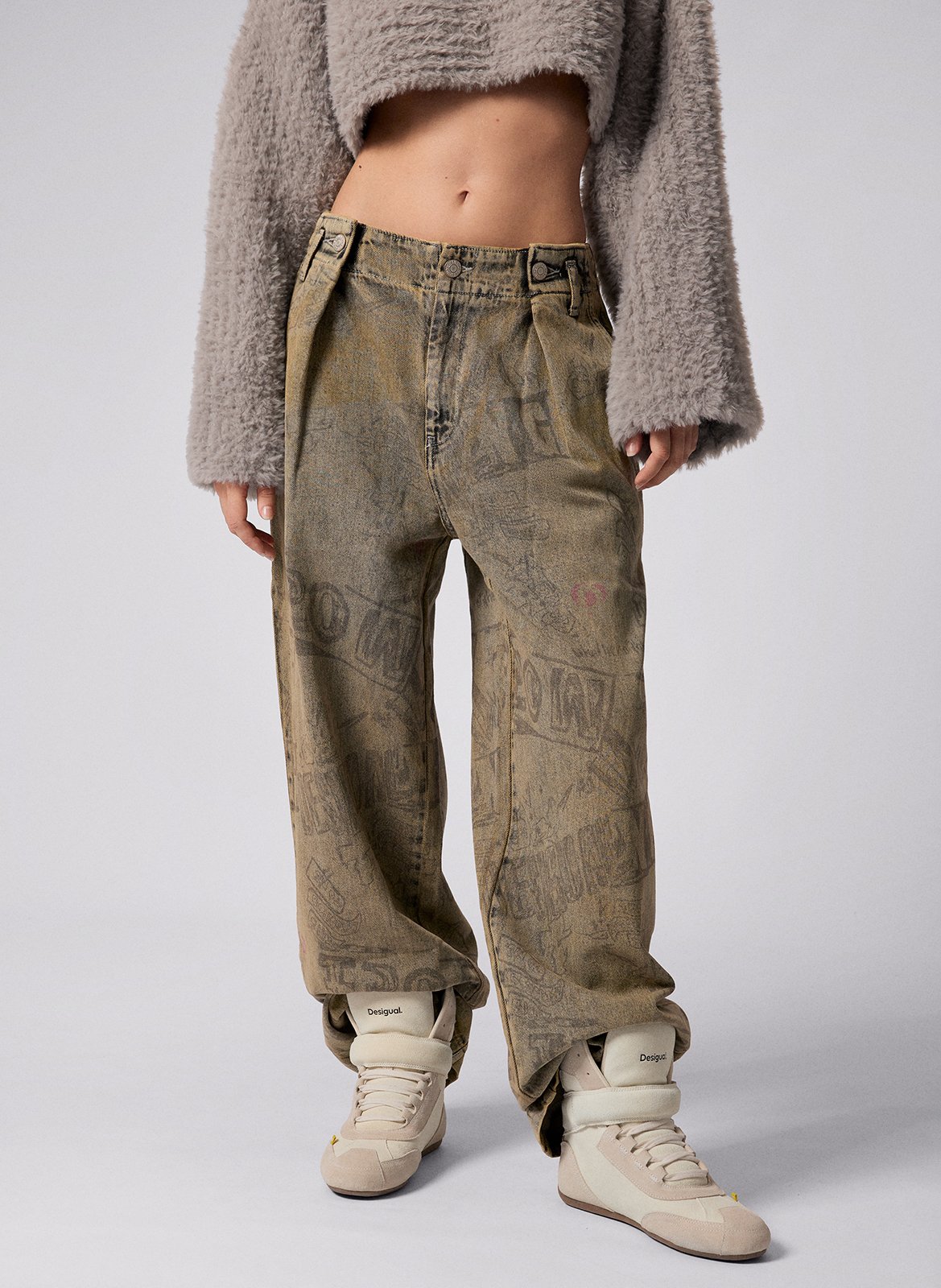 Jean large à pinces froncées imprimée DESIGUAL Noir