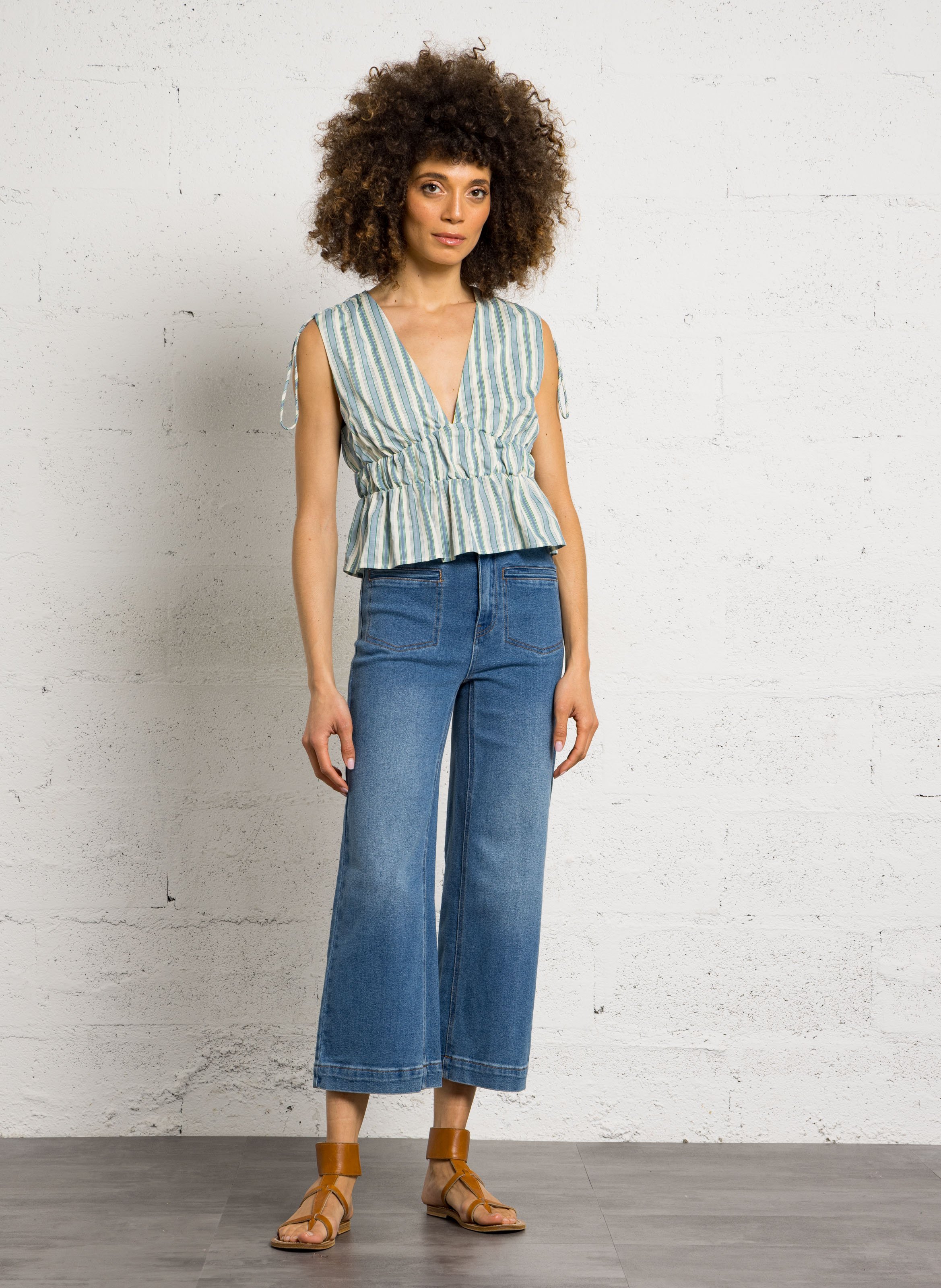 Kurze Hose in Uni mit geflochtener Gürtel MAISON 123 Blau