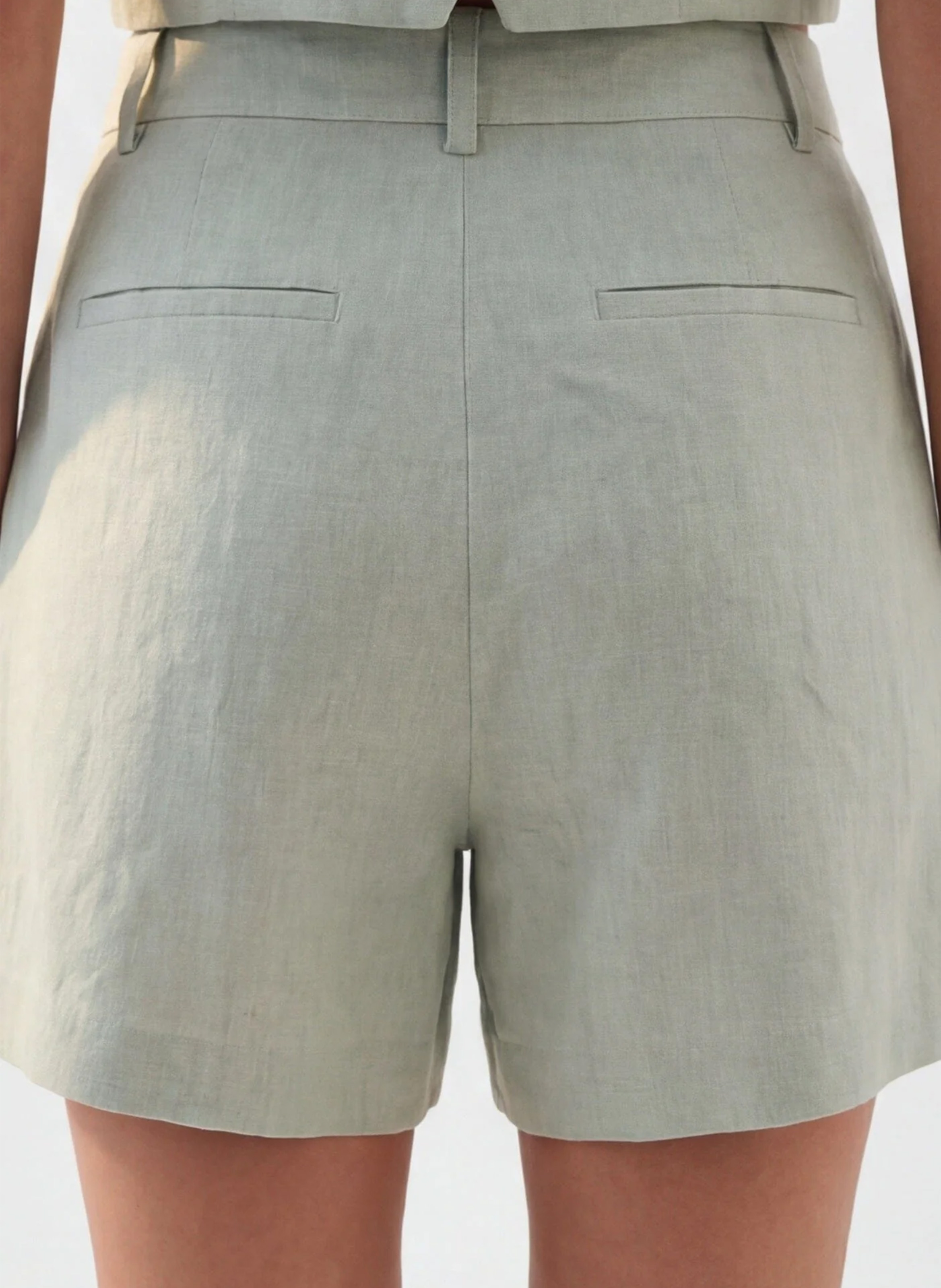 Weite Shorts aus Leinen mit hohem Bund KOOKAI Grun