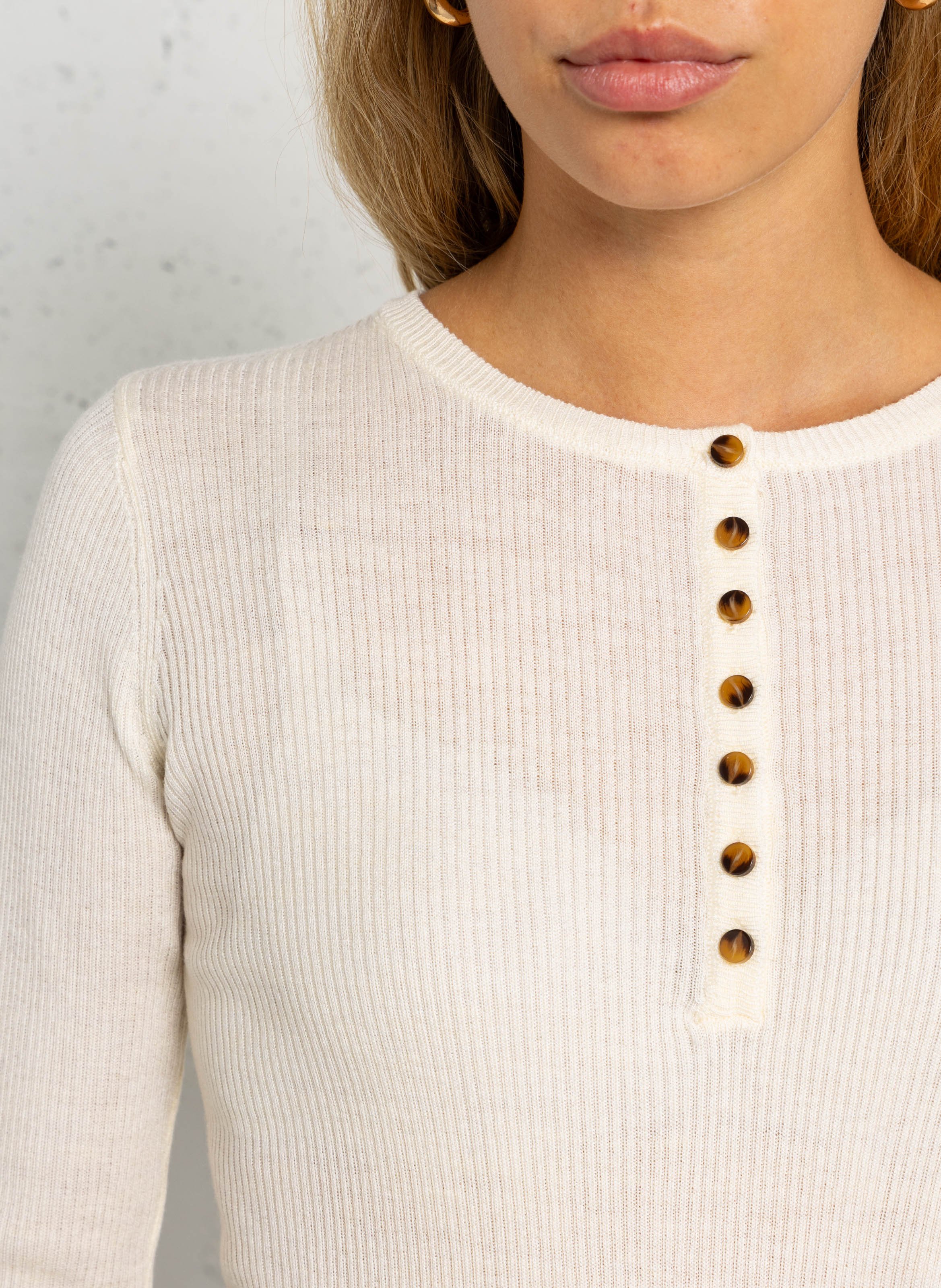 Aansluitend uni shirt met knoopjes LA PETITE ETOILE Beige