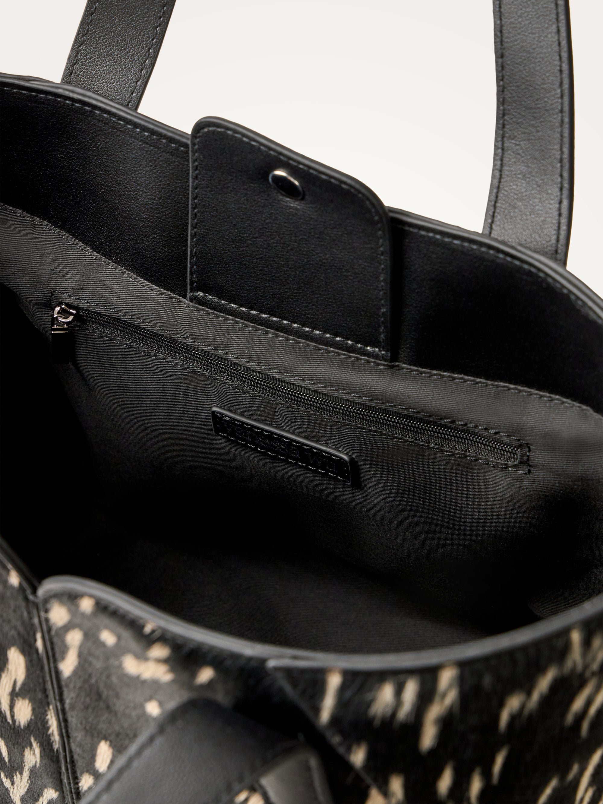 Bag with handles and shoulder strap VANESSA WU Black