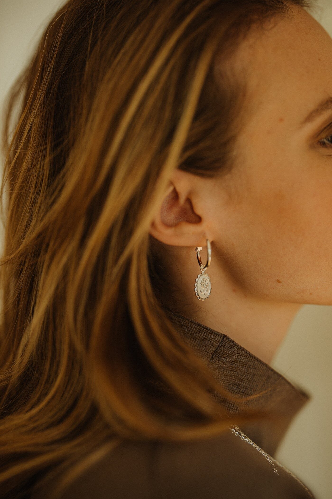 Mini gold-plated clover hoop earrings Silver