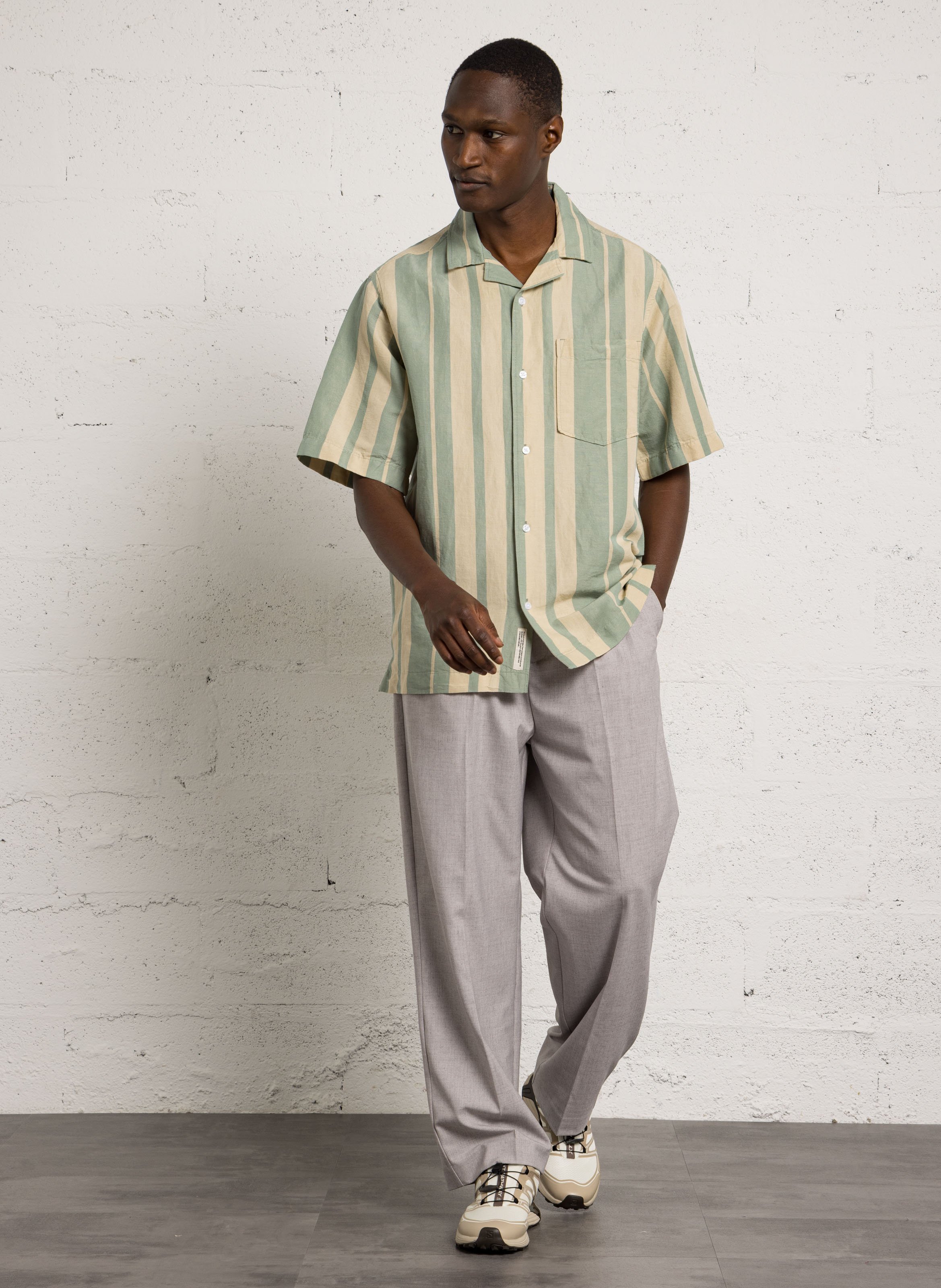 Chemise droite rayée en lin mélangé MINIMUM Vert