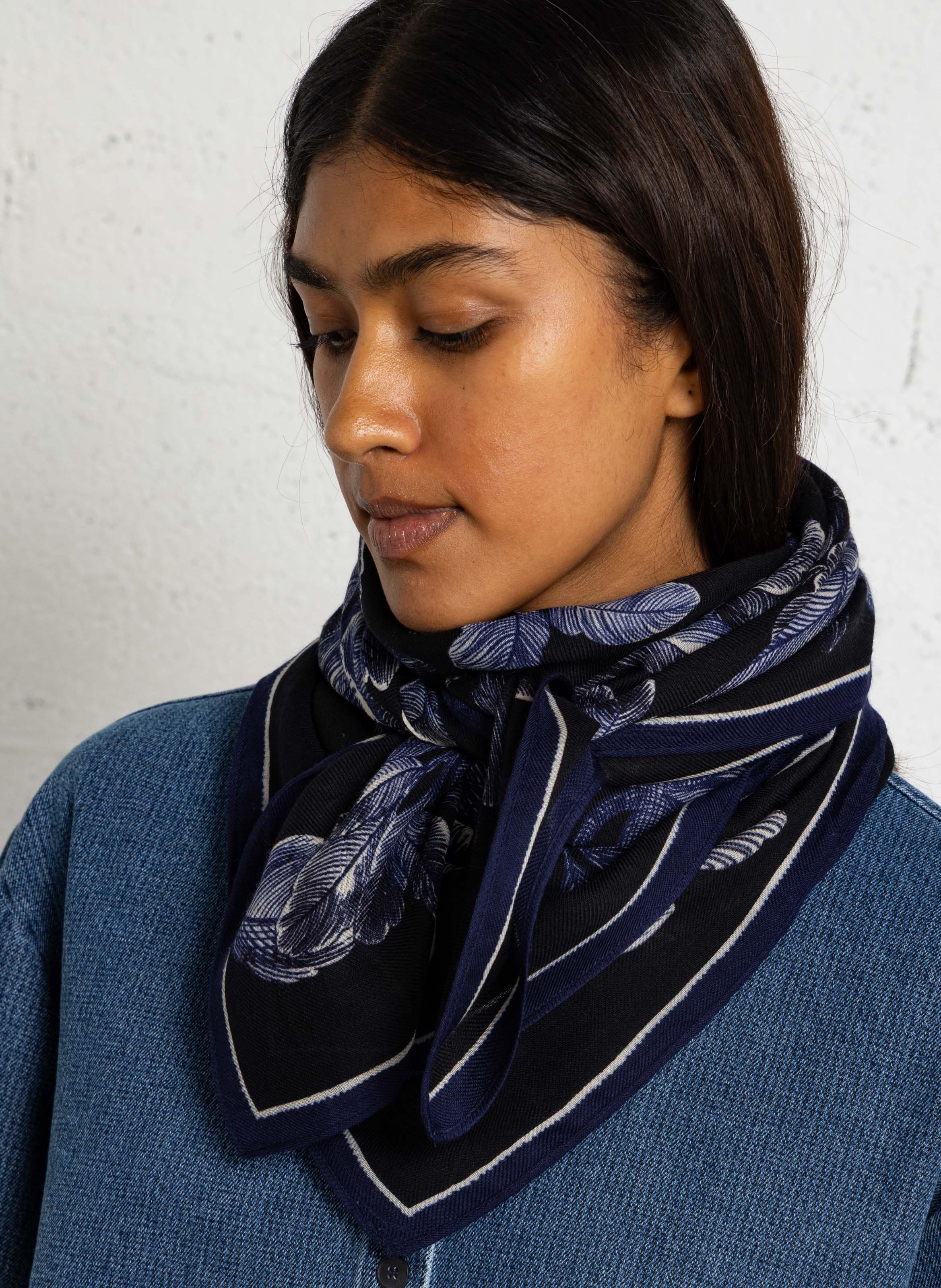 Wollschal INOUI EDITIONS Blau
