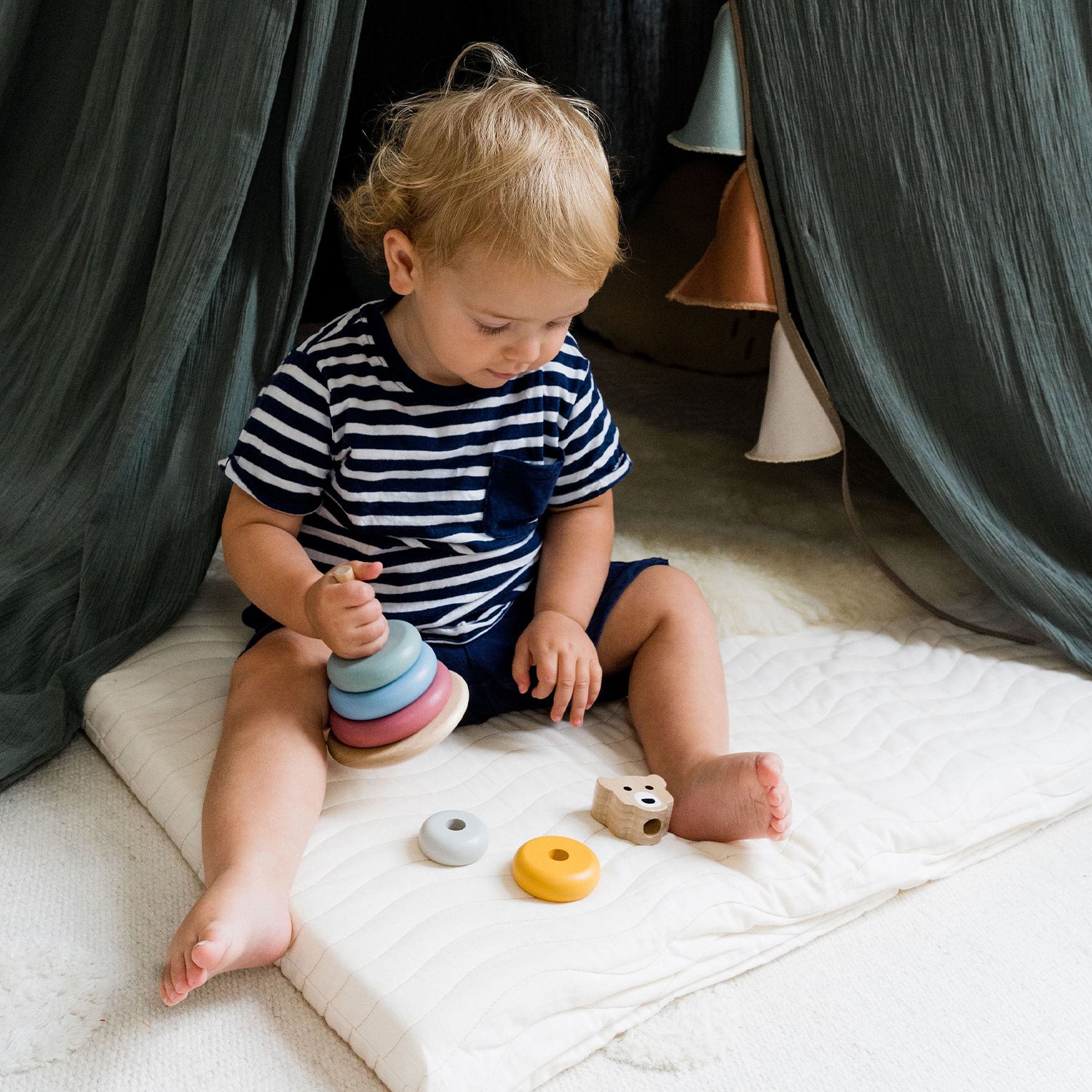 Bear stacking tower KINDSGUT Multicolored