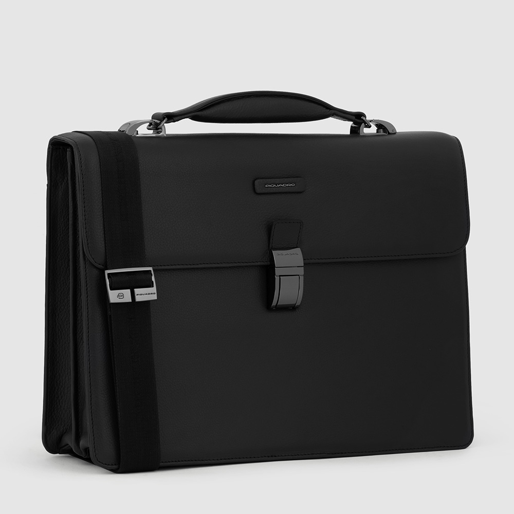 Leather messenger bag PIQUADRO Black