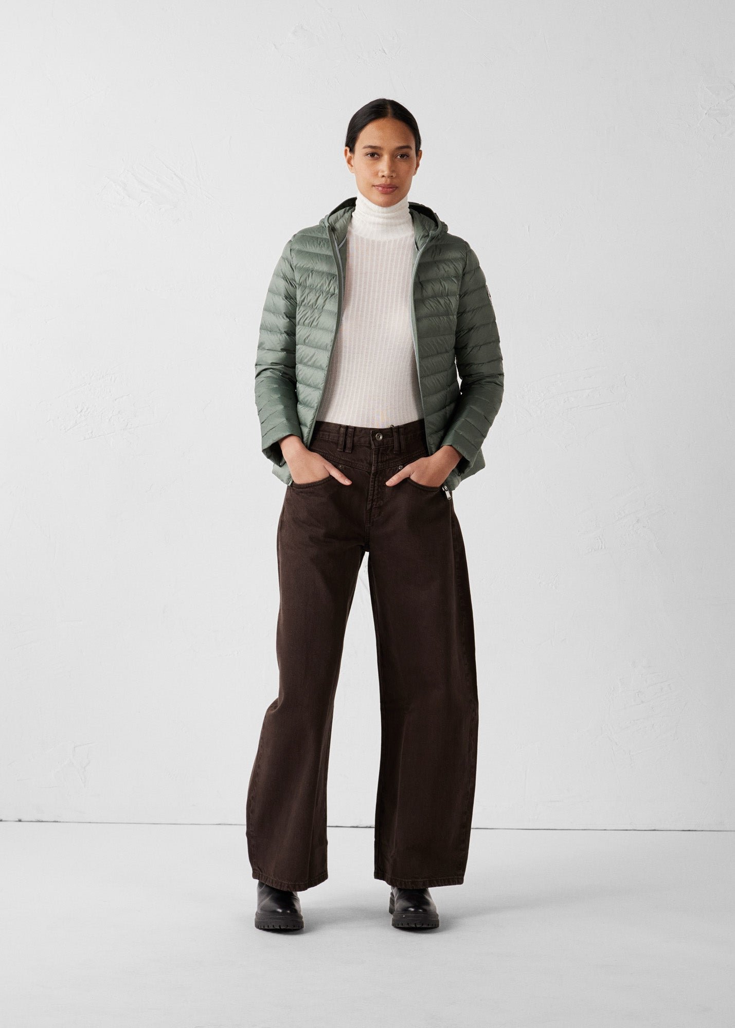 Lightweight hooded puffer jacket Cloe JOTT Green