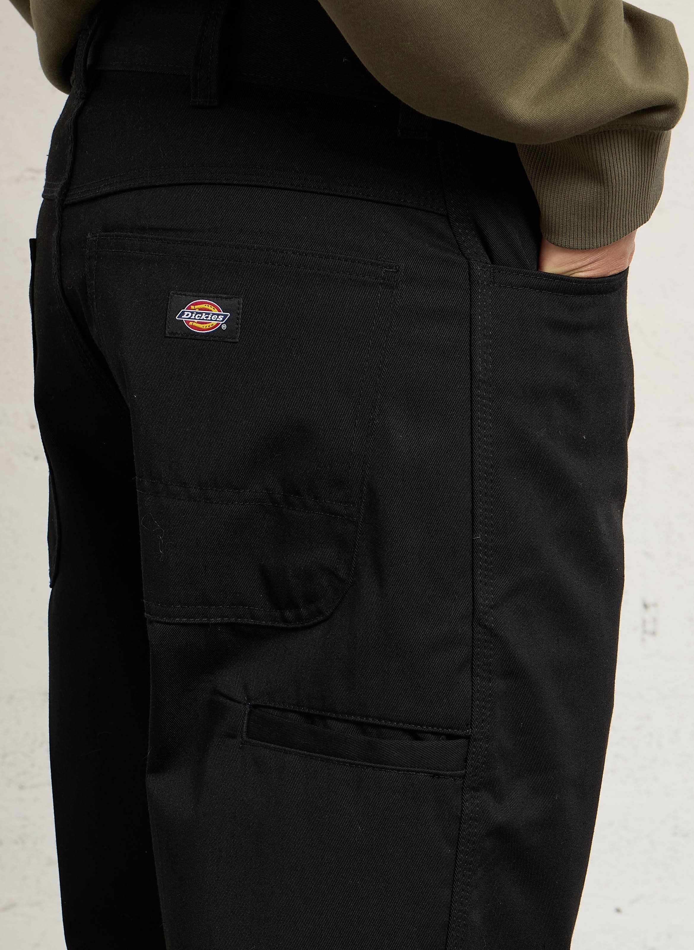 Einfarbige, gerade geschnittene Taillenhose DICKIES Schwarz