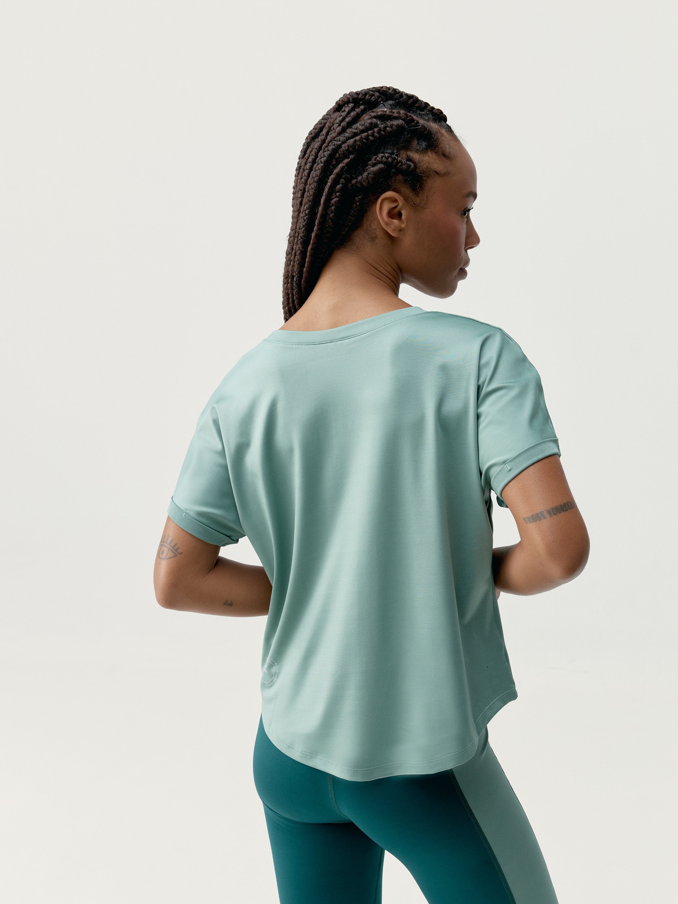 Short-sleeved azami t-shirt BORN LIVING YOGA Green