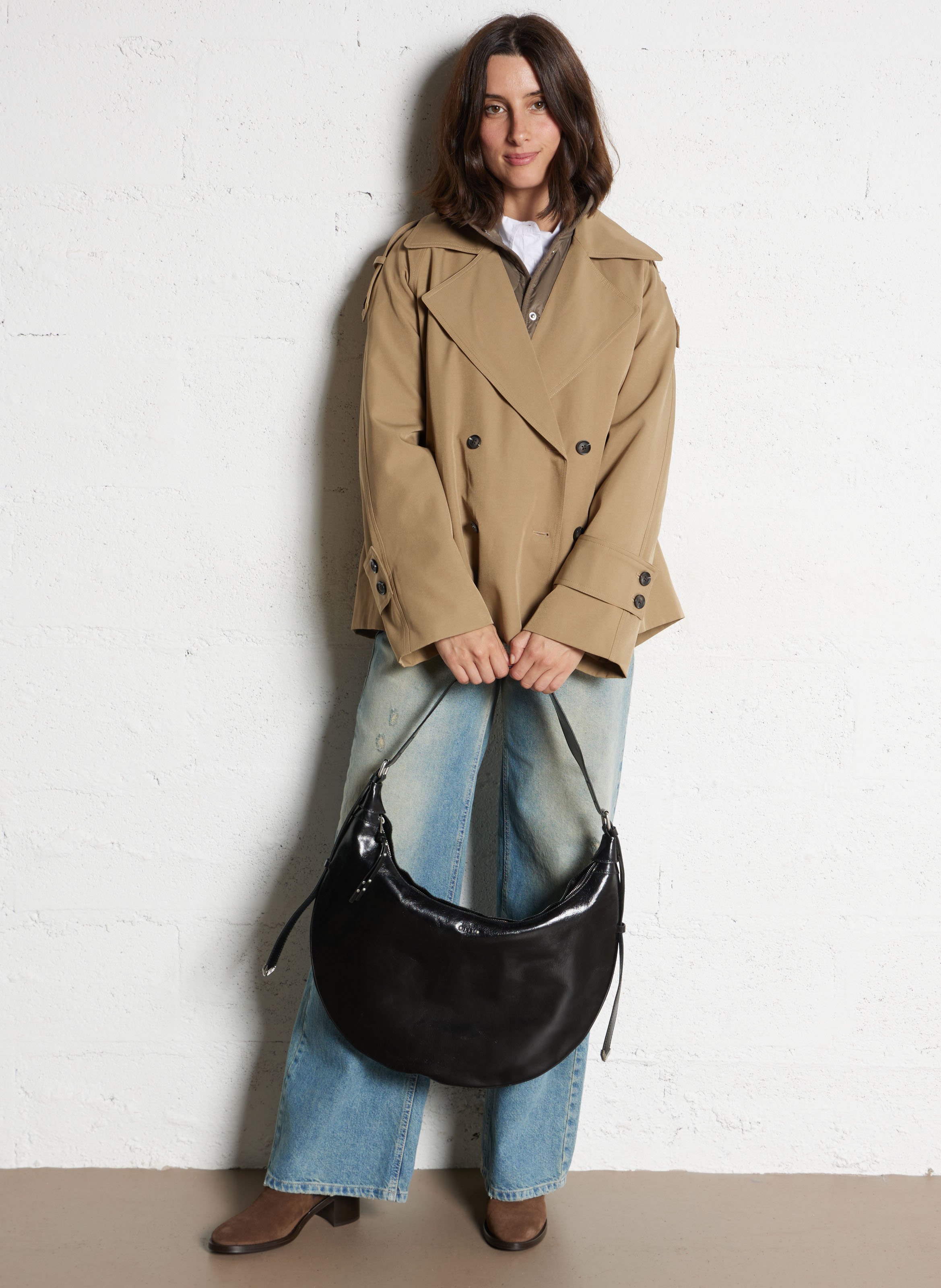 Half-moon leather bag IKKS Black