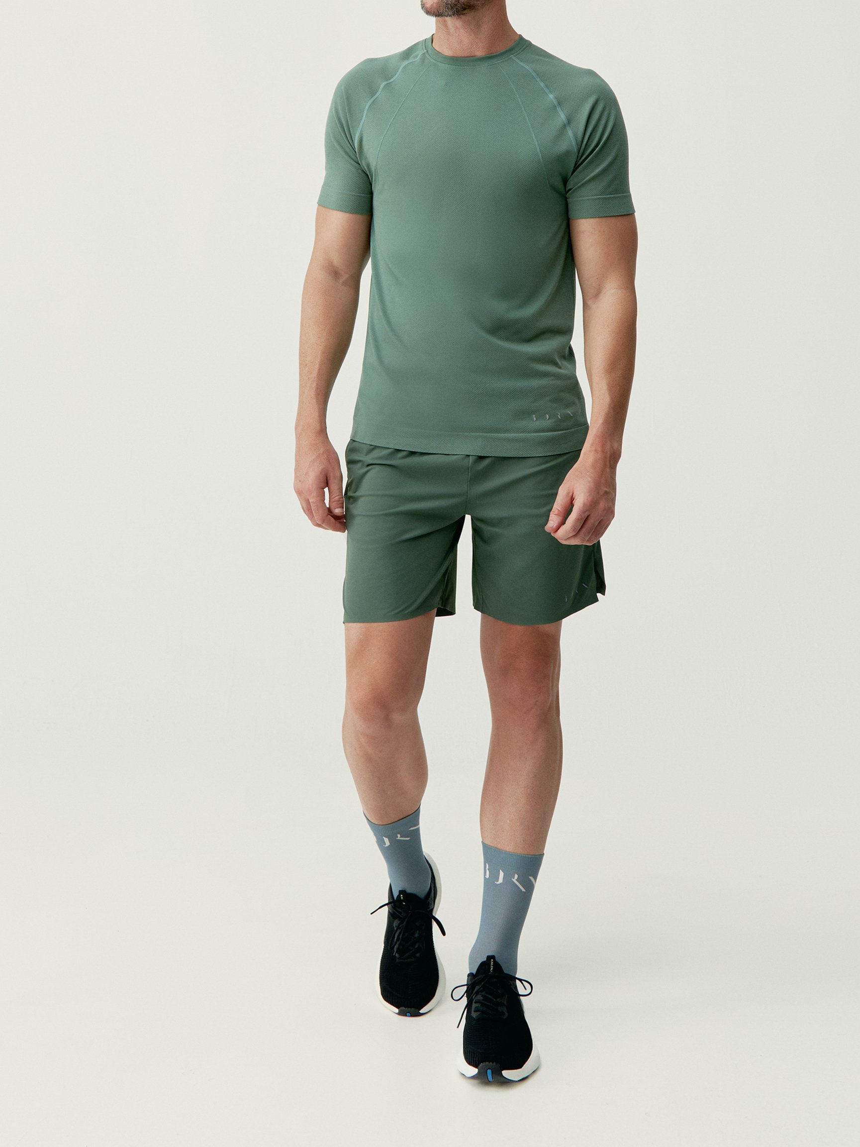 Sport shorts BORN LIVING YOGA Green