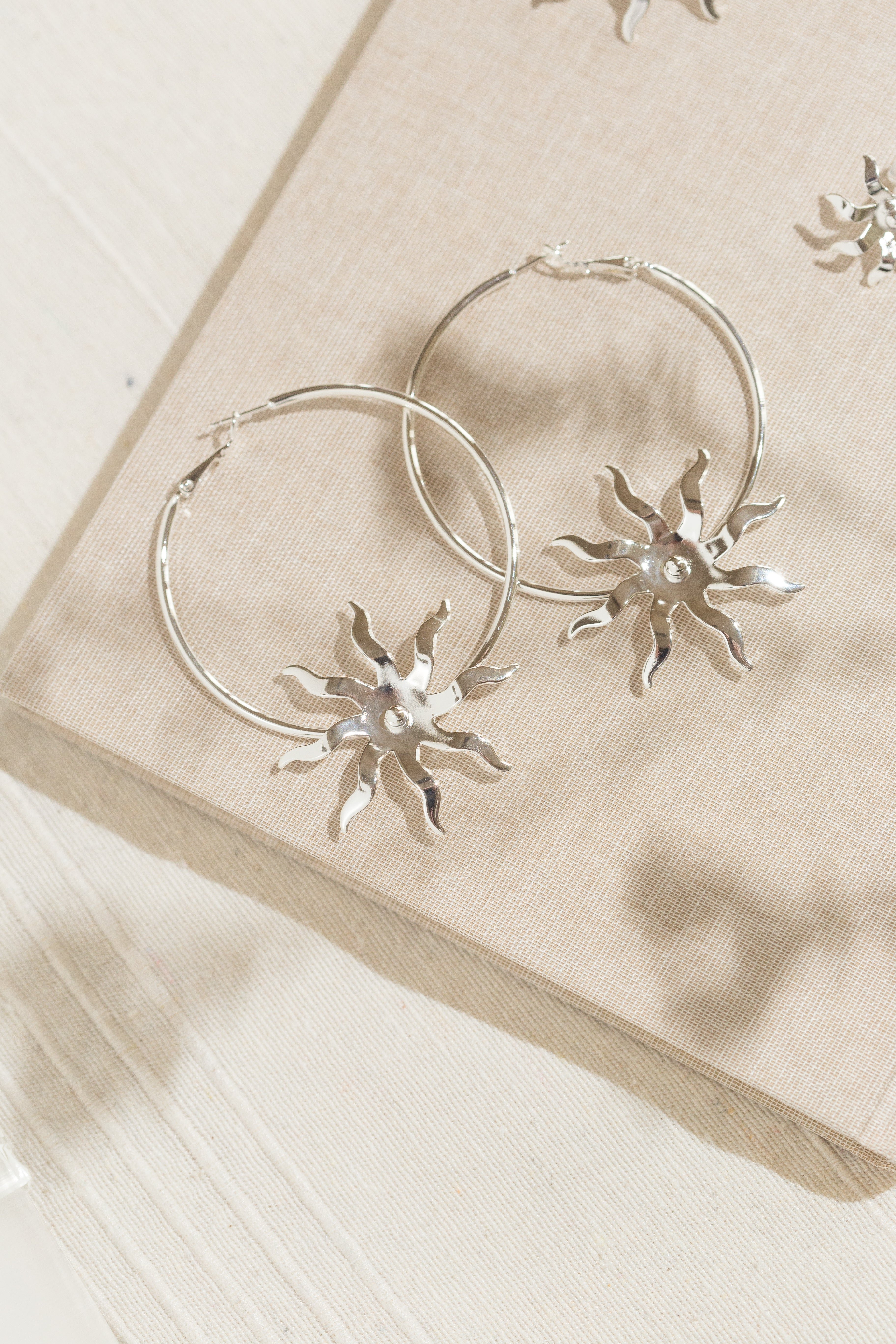 Sun-shaped gold-plated hoop earrings MONSIEUR SIMONE Silver