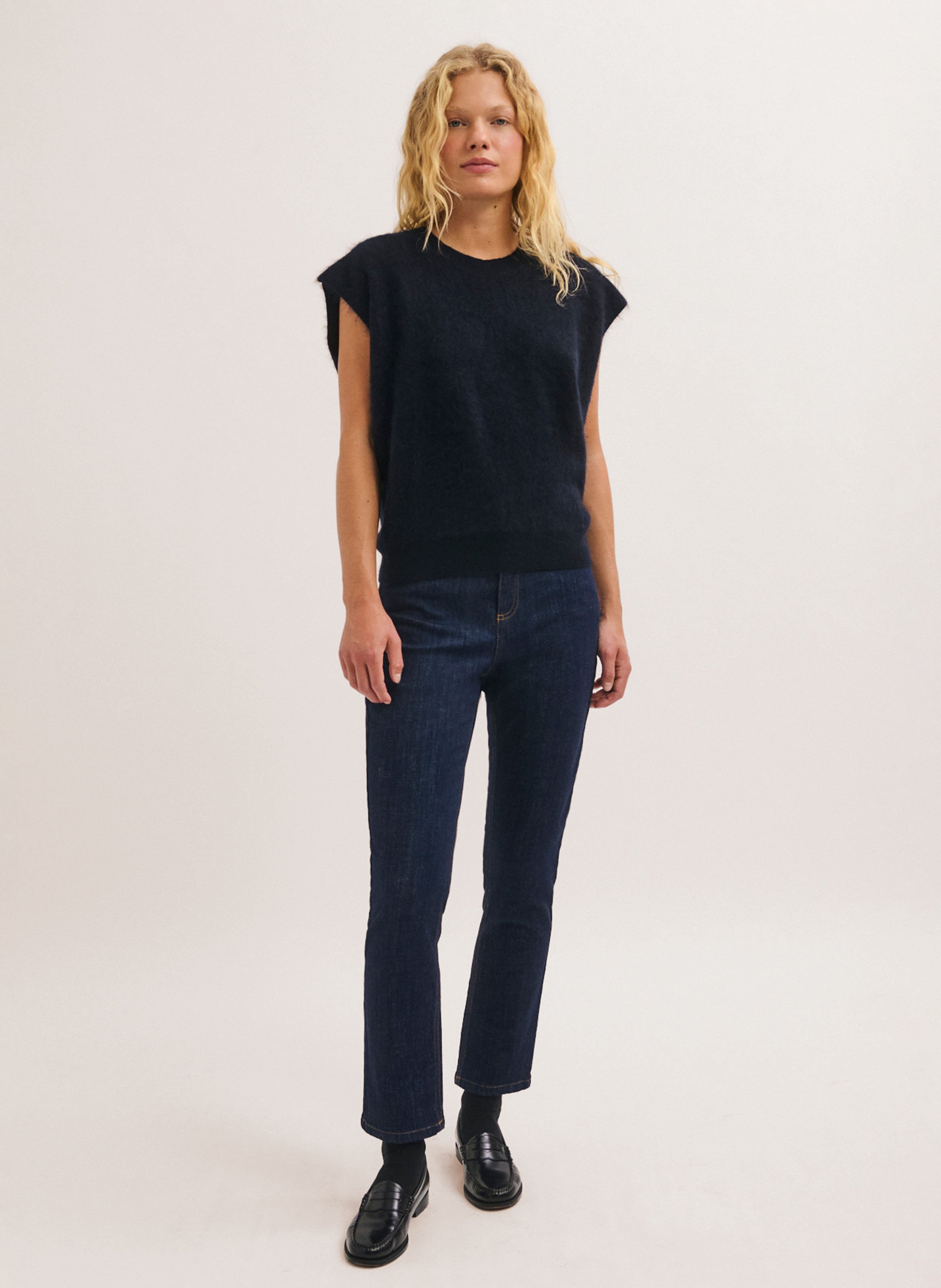 Sleeveless solid wool sweater PABLO Black