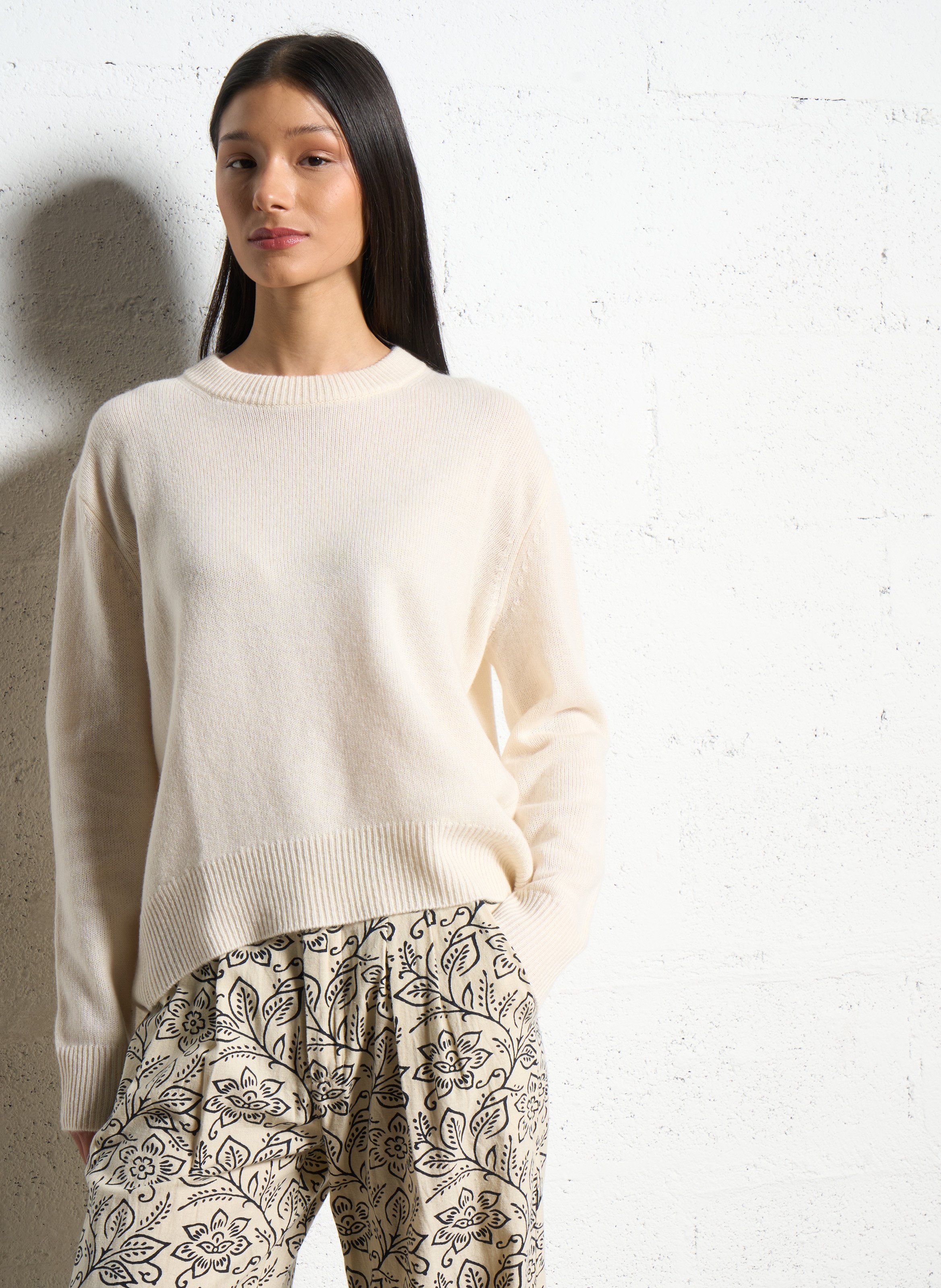 Oversize Rundhalsausschnitt Kaschmirpullover KUJTEN Weiss