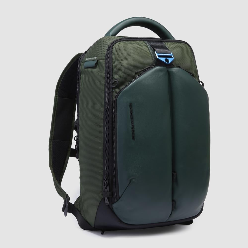 Travel backpack for 14-inch laptop PIQUADRO Green