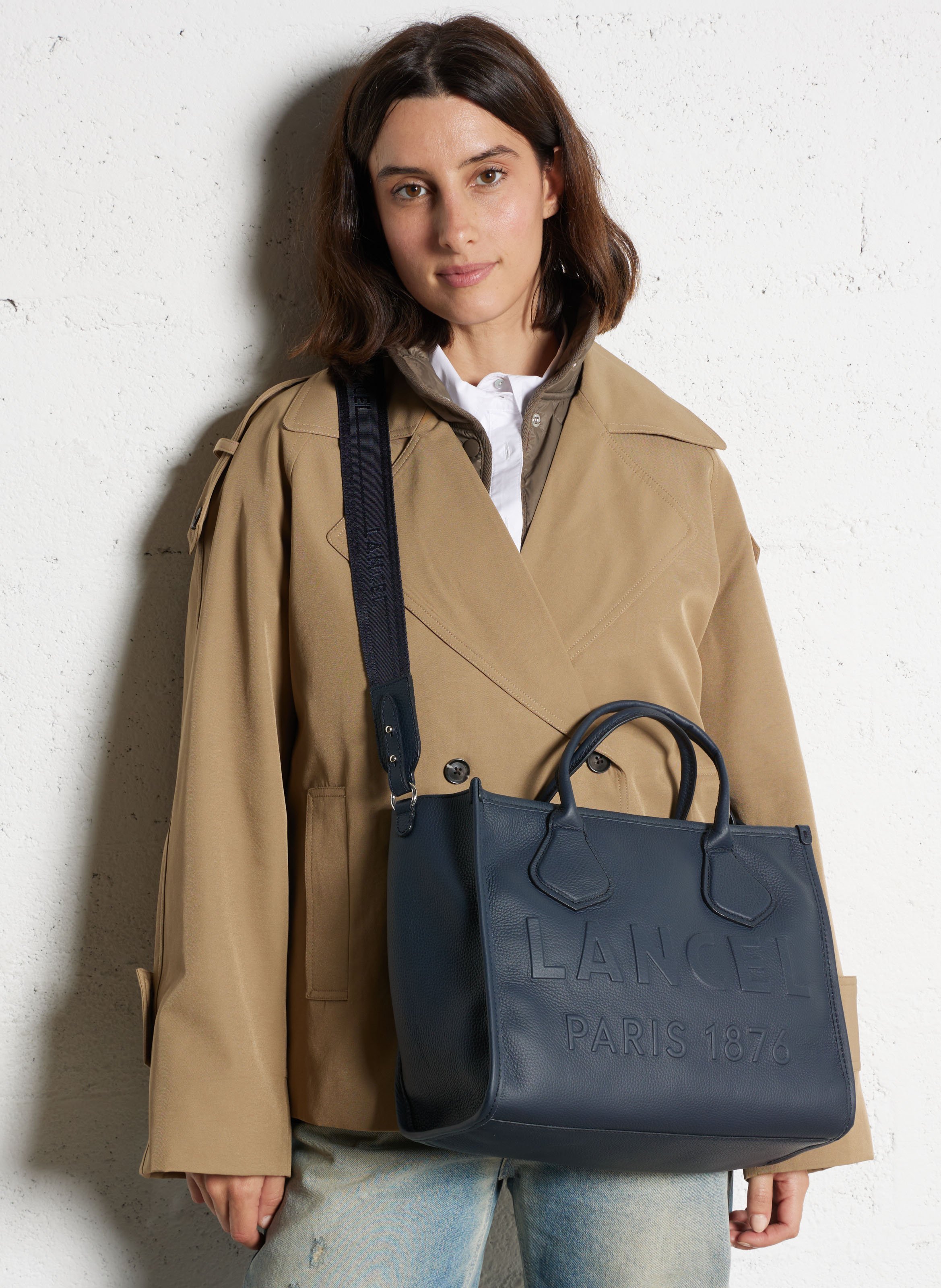 Billy L leather bag  LANCEL Blue