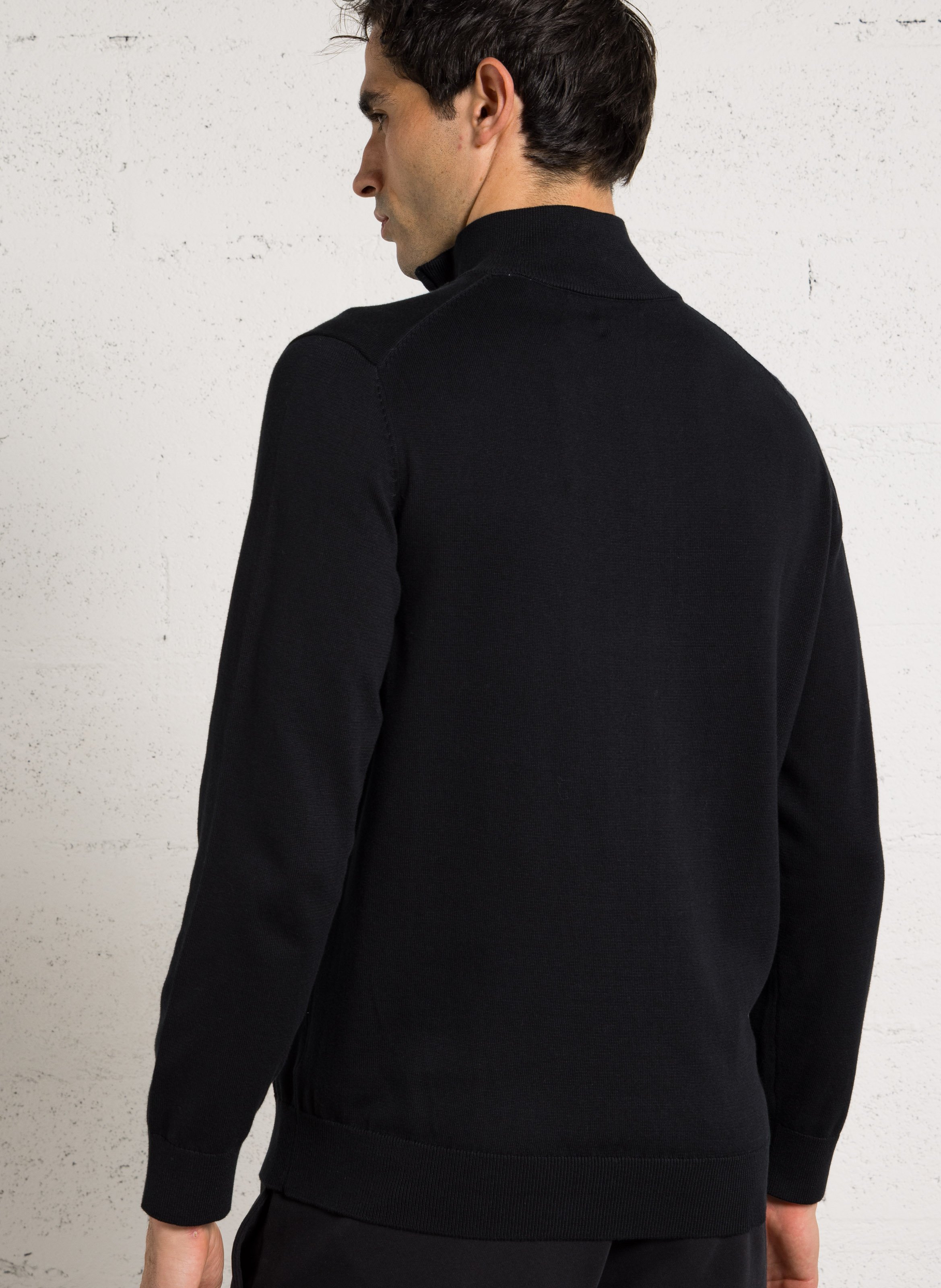 Pull droit col camionneur brodé en coton GANT Noir
