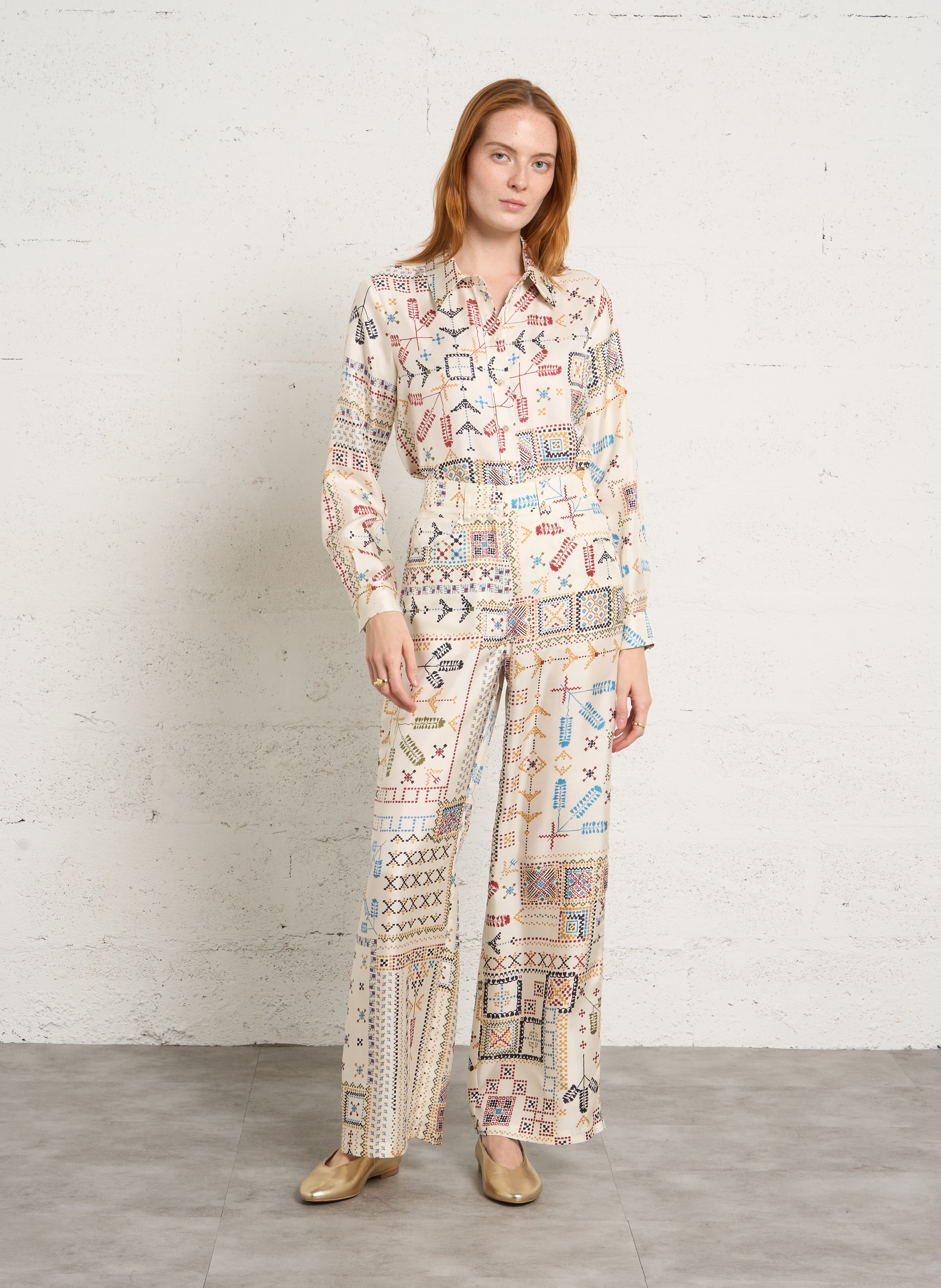 Weite Caprihose aus Seide MOMONI Mehrfarbig