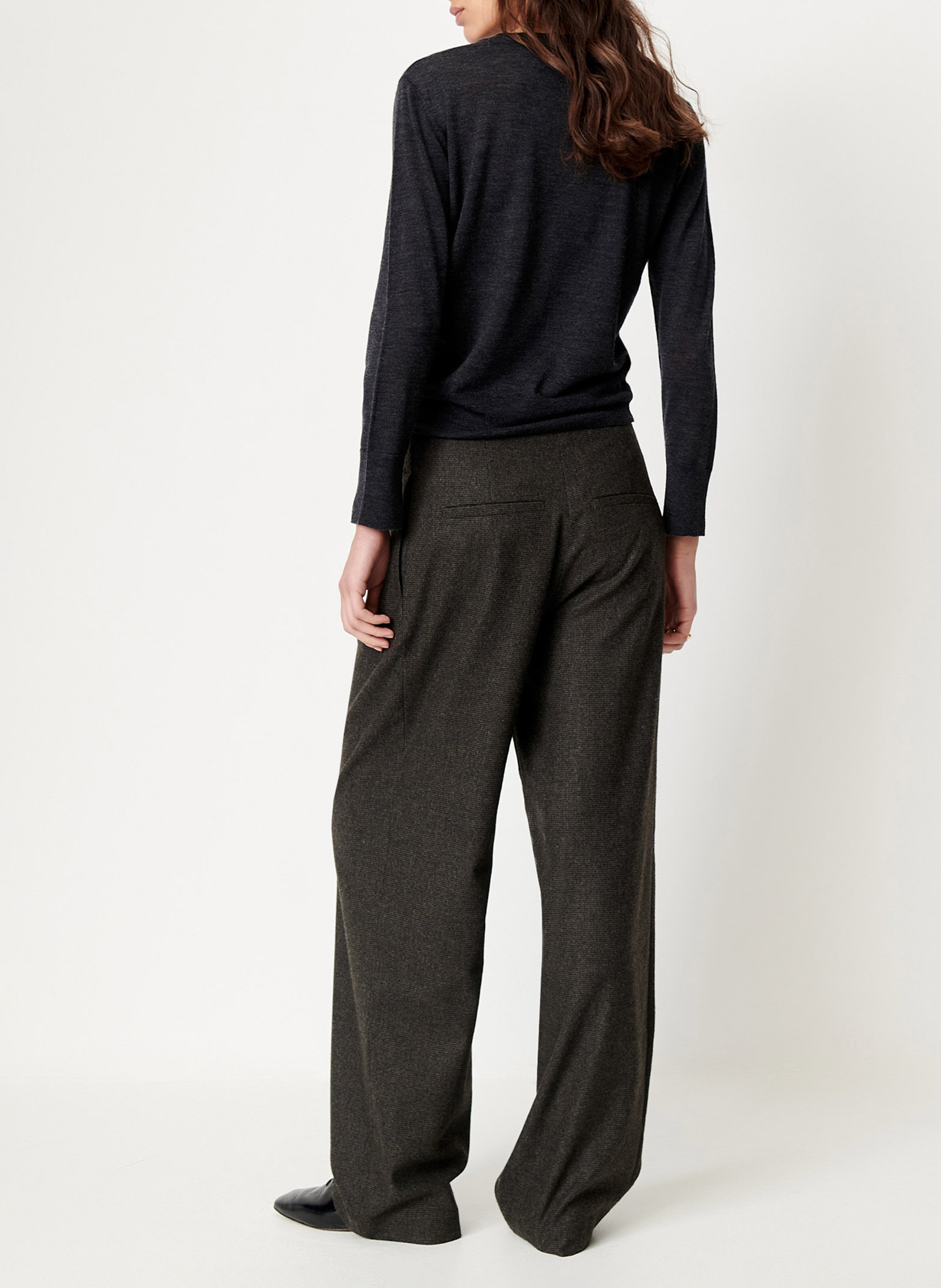 Gerade geschnittene Taillenhose mit Bundfalten | Grau SESSUN Damen