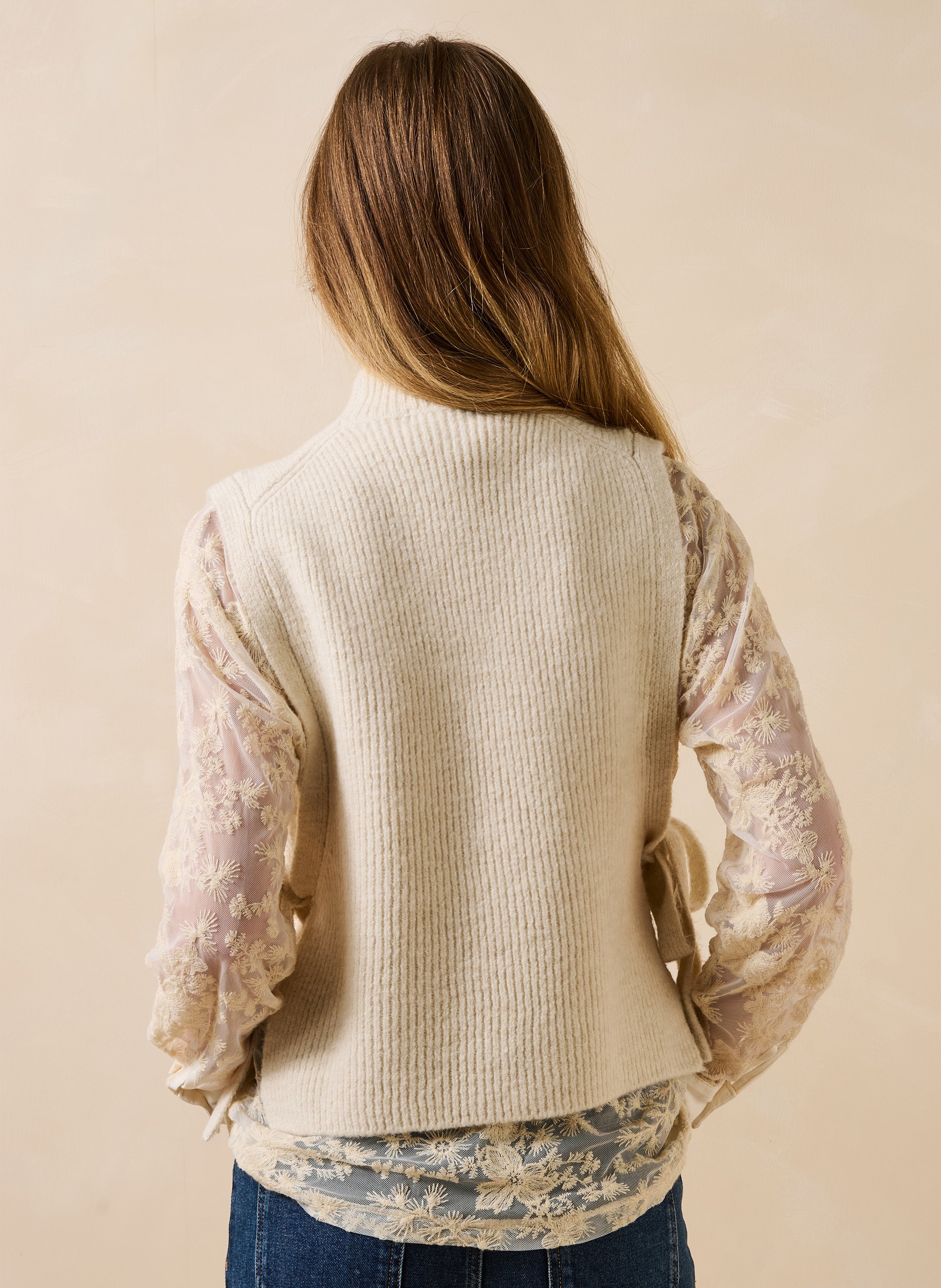 Round-Neck sleeveless sweater White La fee maraboutee - Women | Place ...