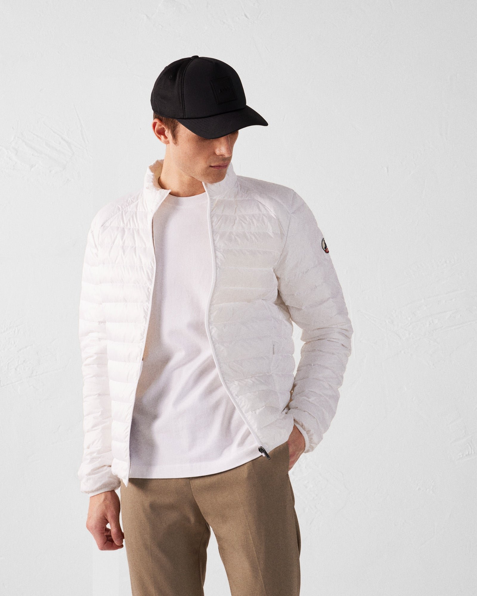Lightweight padded jacket JOTT White