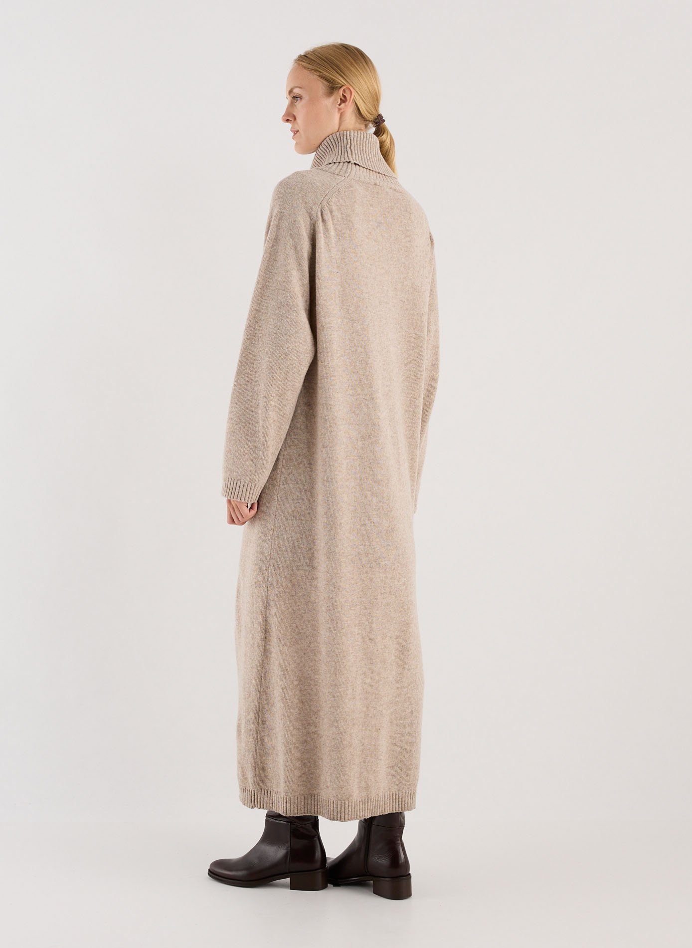 Gerade geschnittenes Maxikleid aus Wollmix mit Rollkragen SAISON 1865 Beige