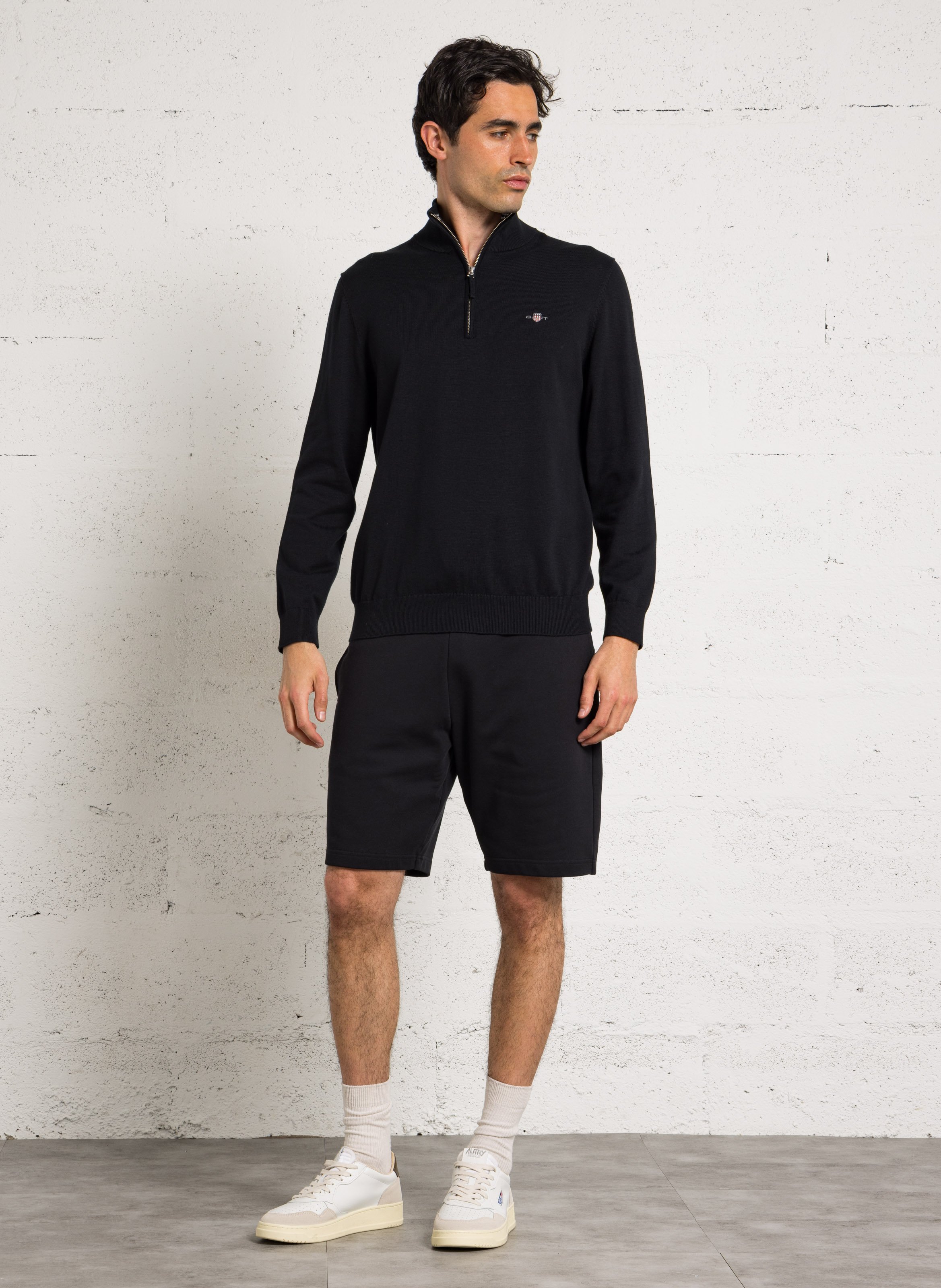 Pull droit col camionneur brodé en coton GANT Noir