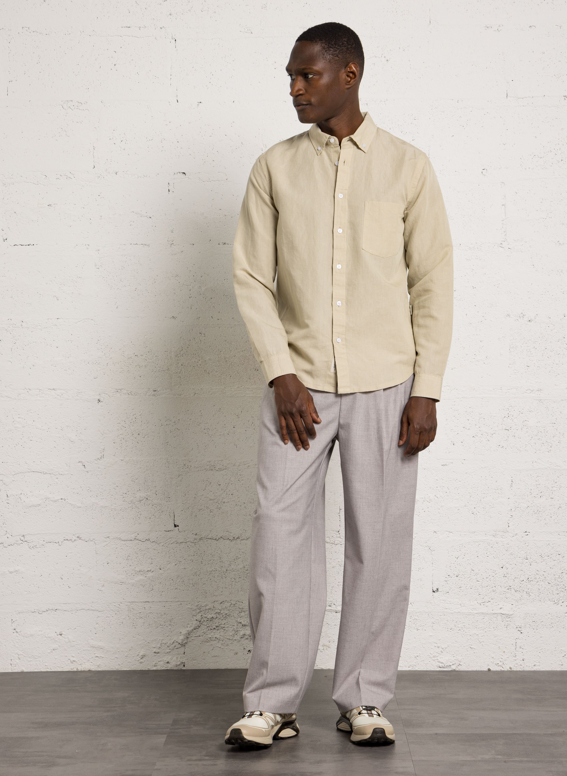 Chemise col classique en lin mélangé MINIMUM Beige