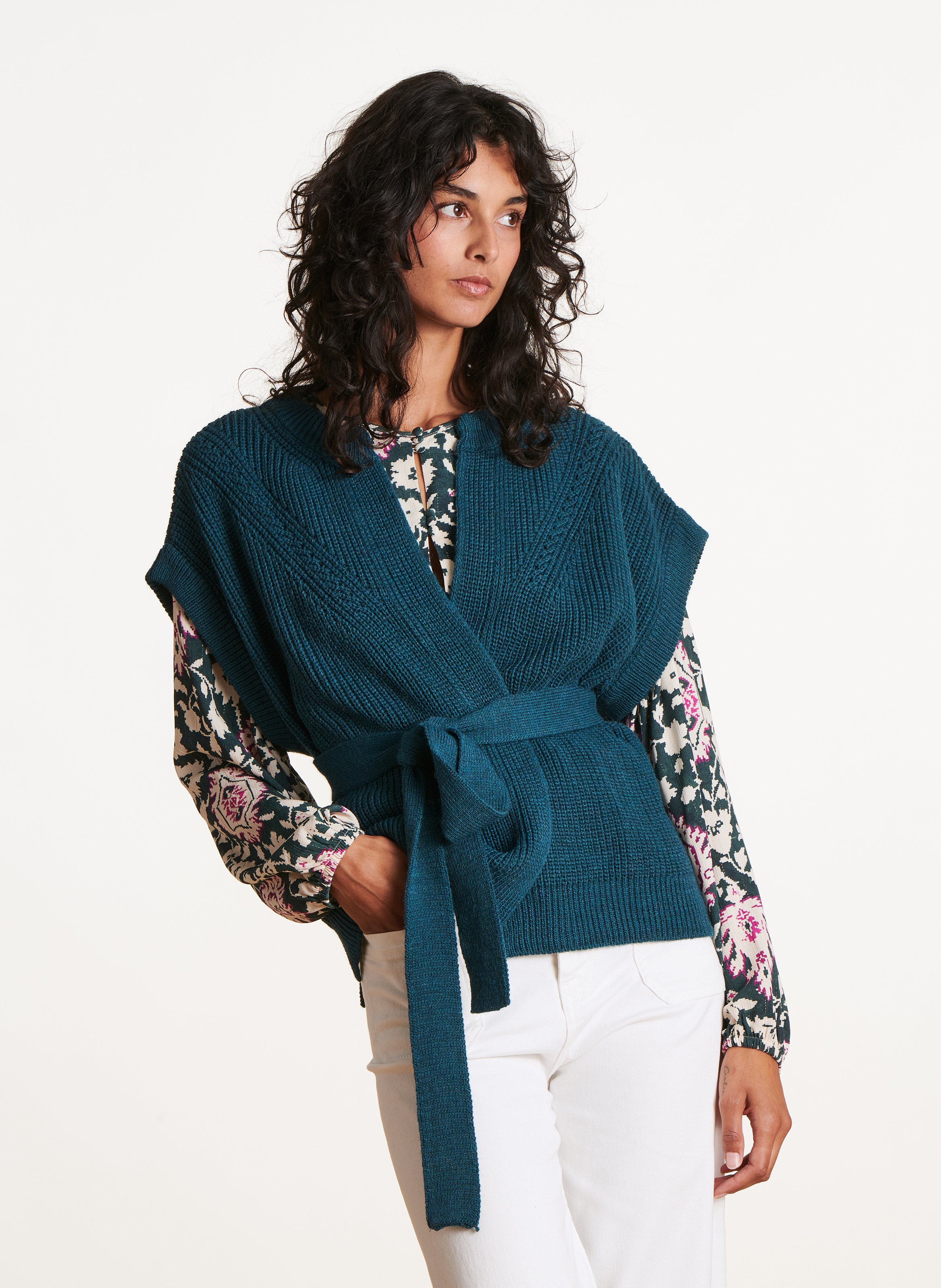 Round-neck cardigan LA FEE MARABOUTEE