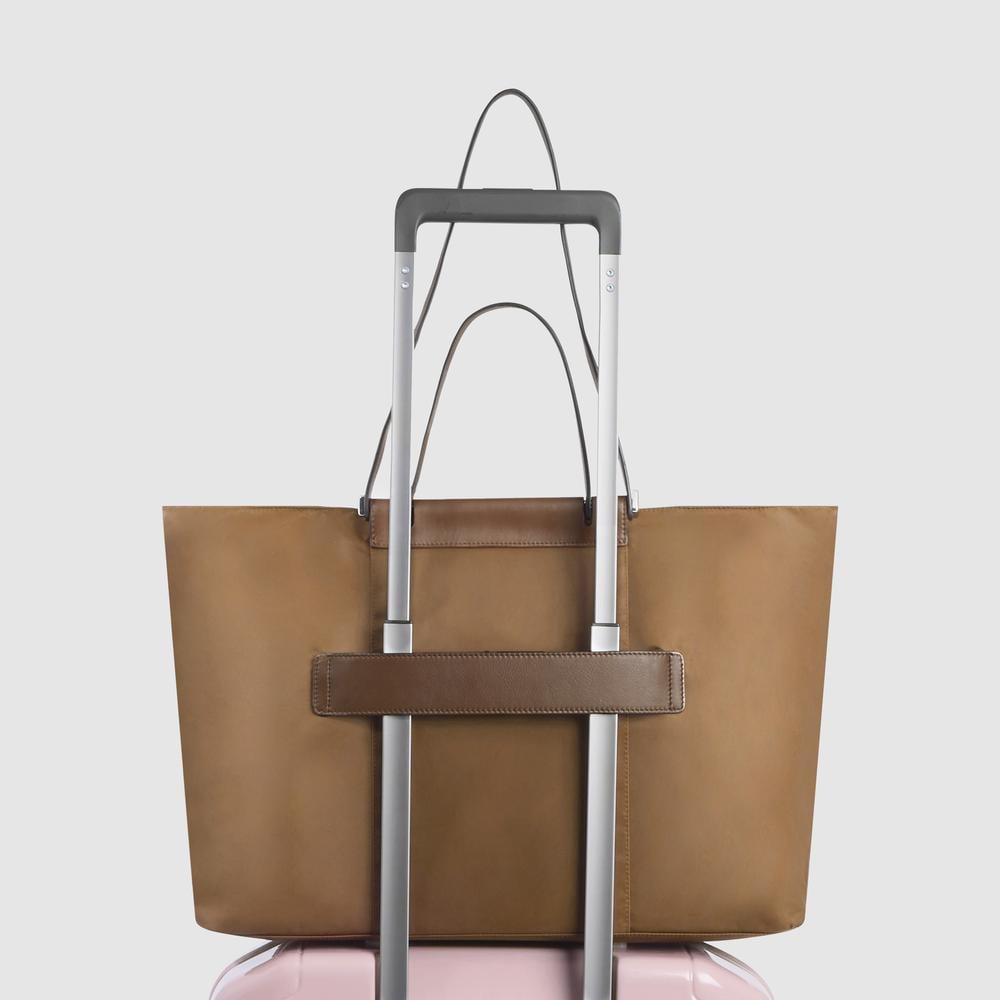 15.6-inch laptop bag PIQUADRO Brown