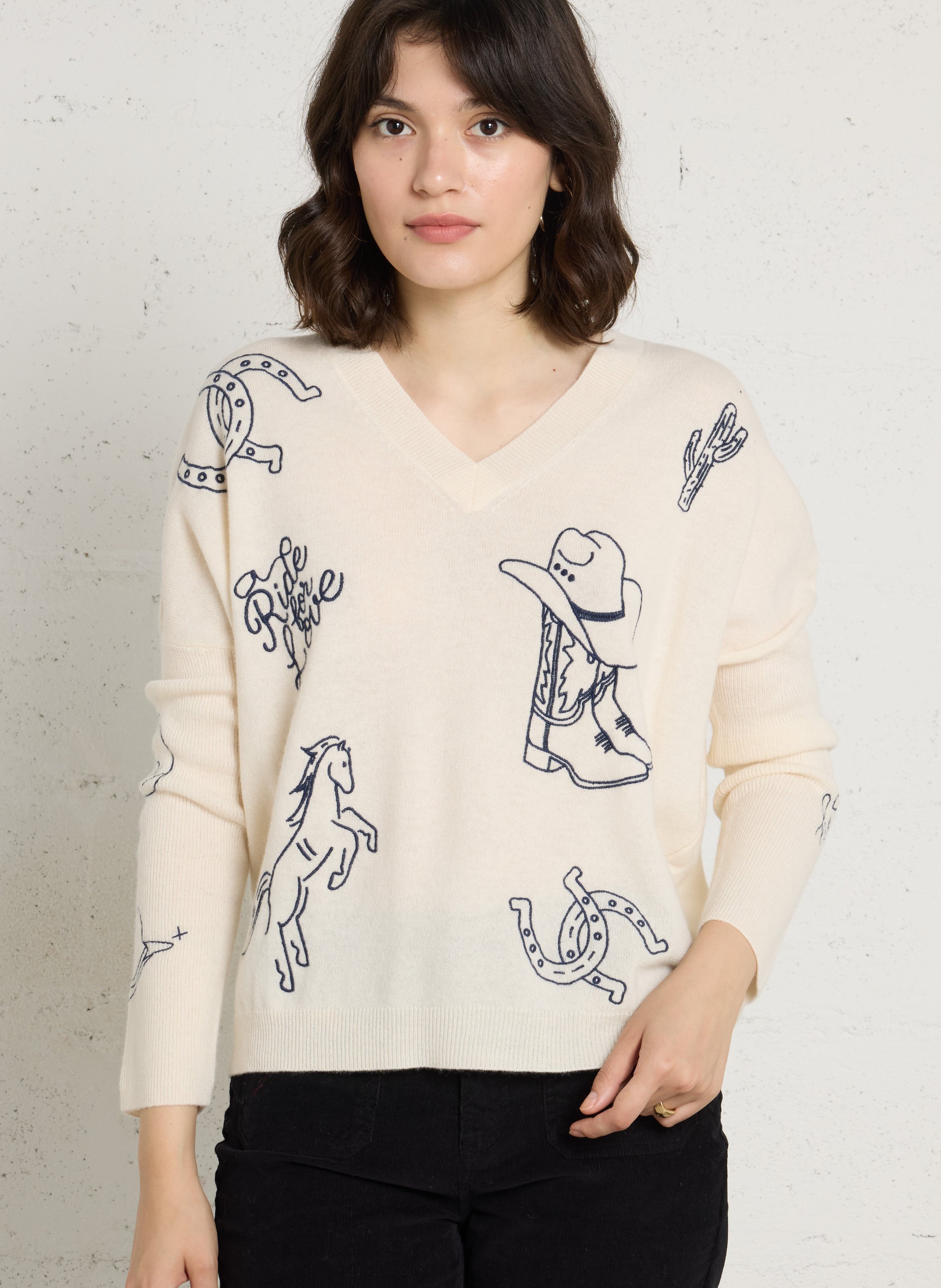 Pull ample col V brodé en laine BERENICE