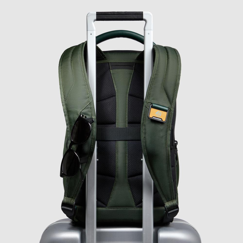 Travel backpack for 14-inch laptop PIQUADRO Green