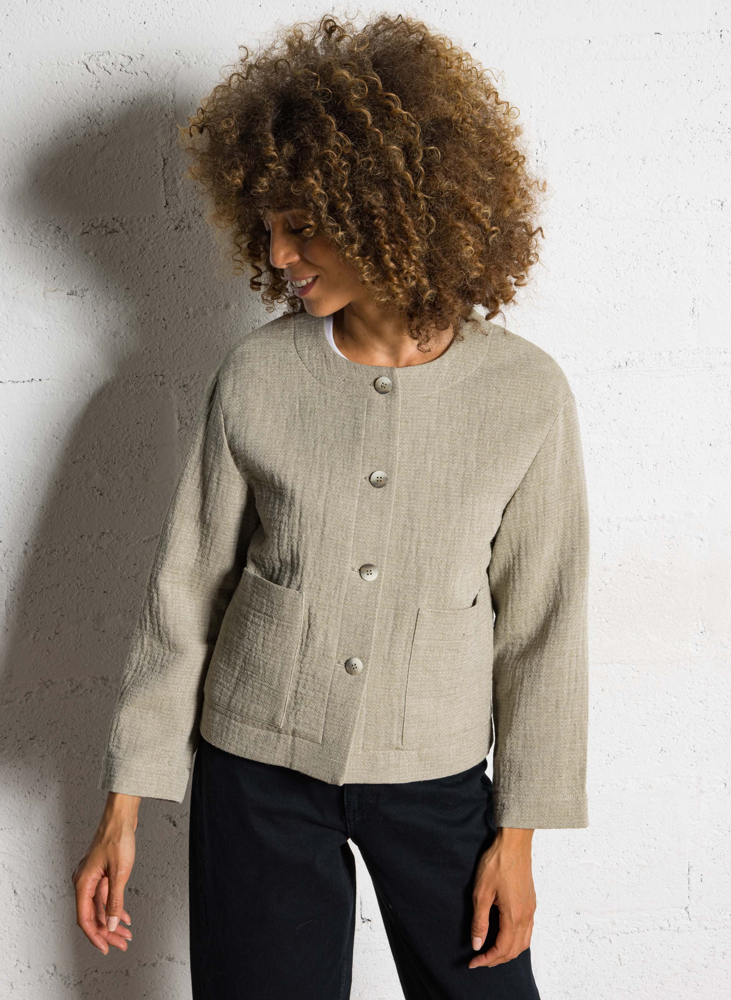 Short buttoned solid color jacket MAISON 123 Green