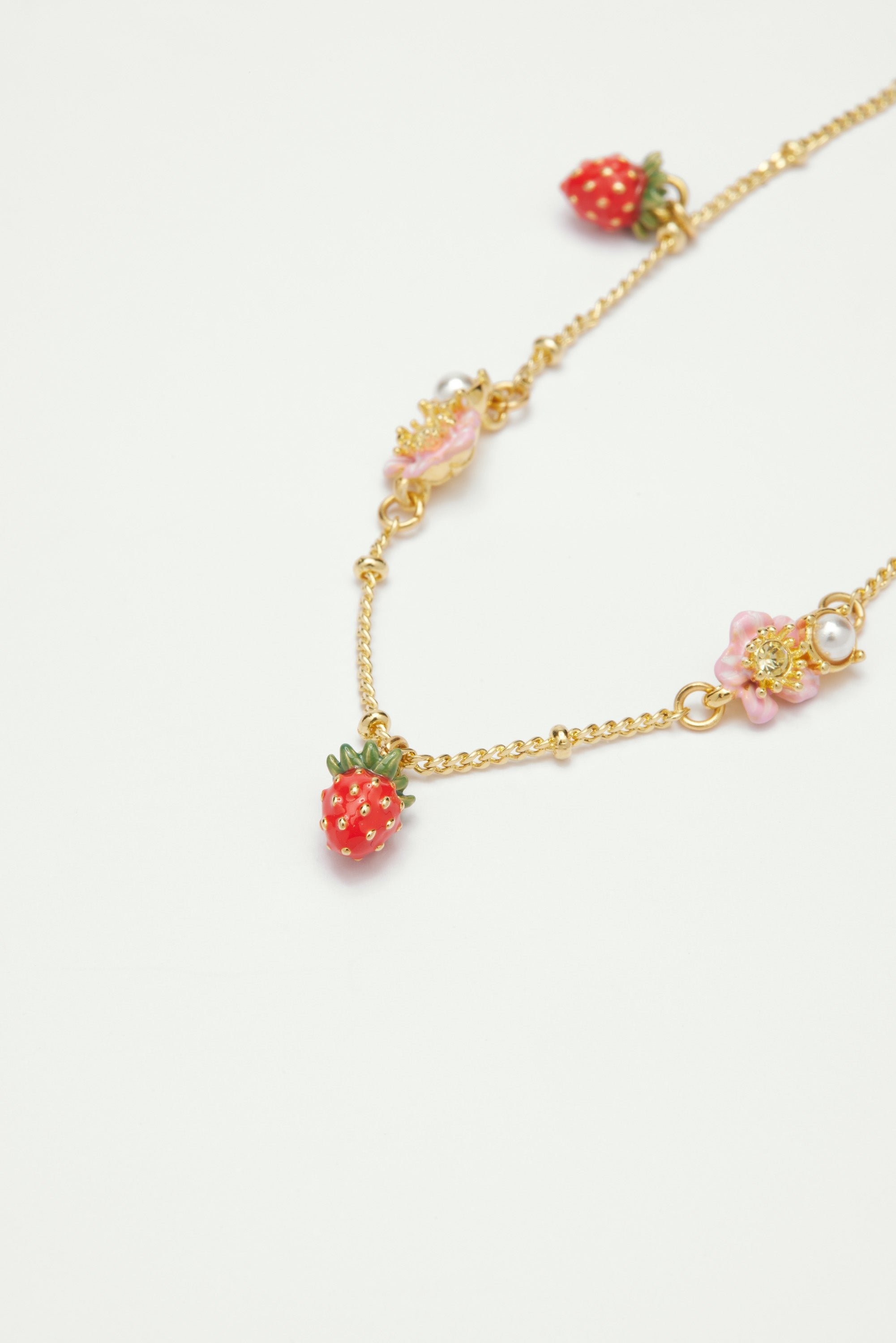 Bracelet with wild strawberry and flower charms LES NEREIDES Multicolored