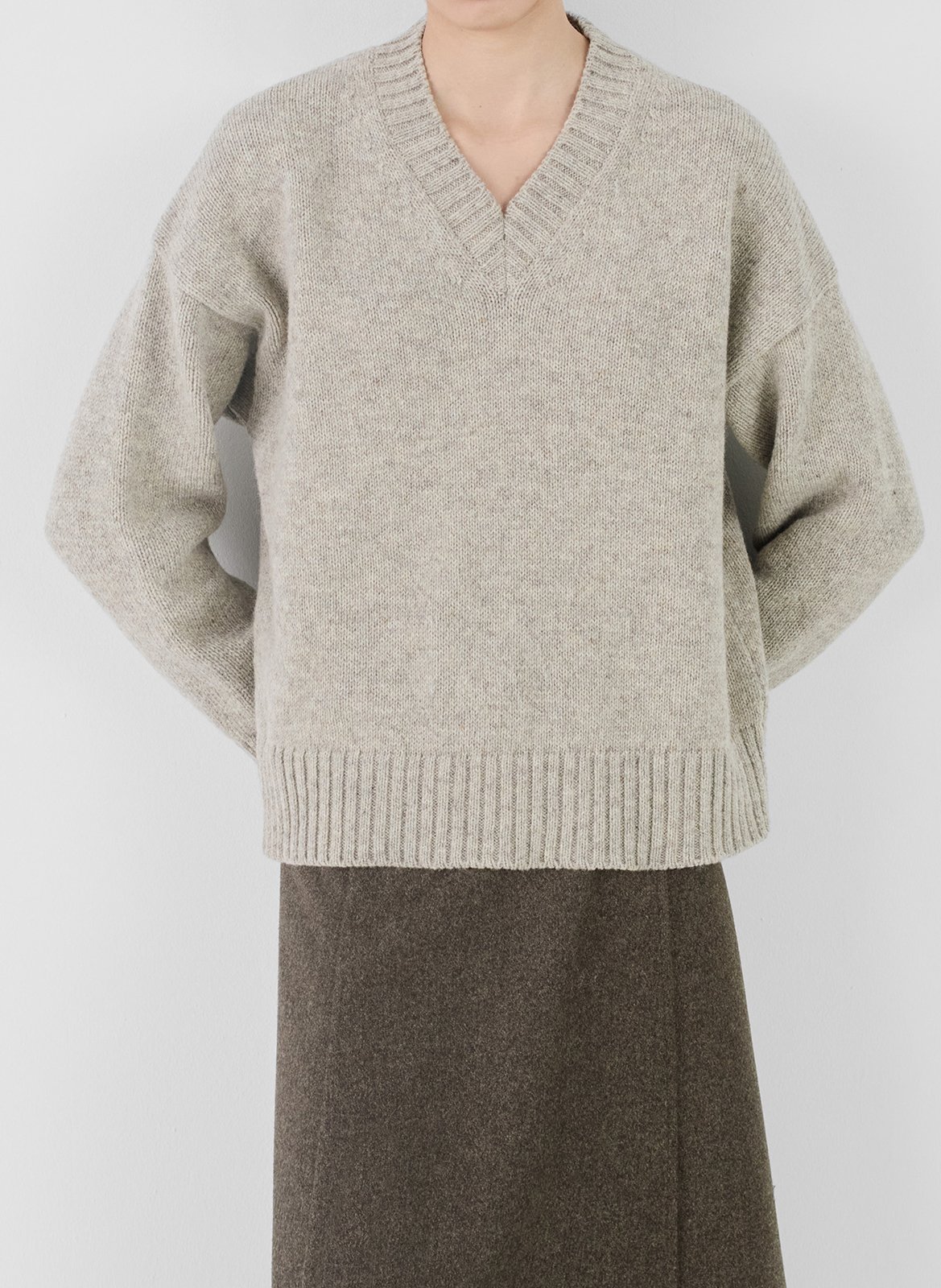 Trui van wol met V-hals MASSCOB Beige