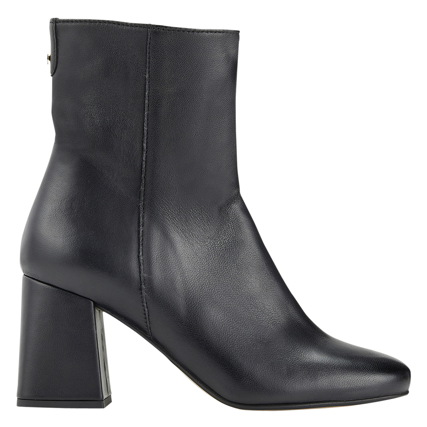 - 100% leather, - Round toes, - Inner zip fastening, - Heel height: 9 cm. COSMOPARIS Black