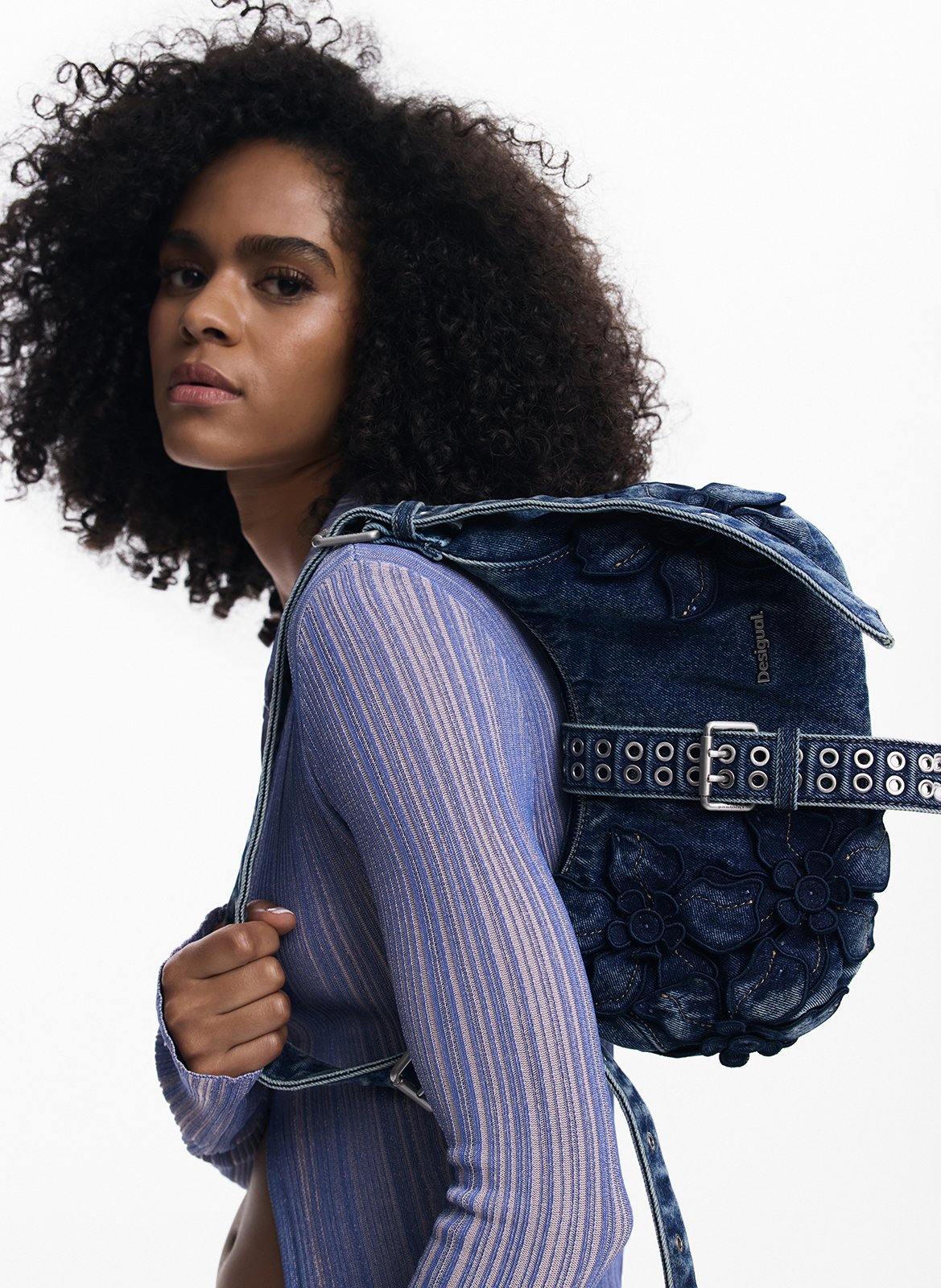 Sac porté épaule en denim à fleurs brodées DESIGUAL Bleu