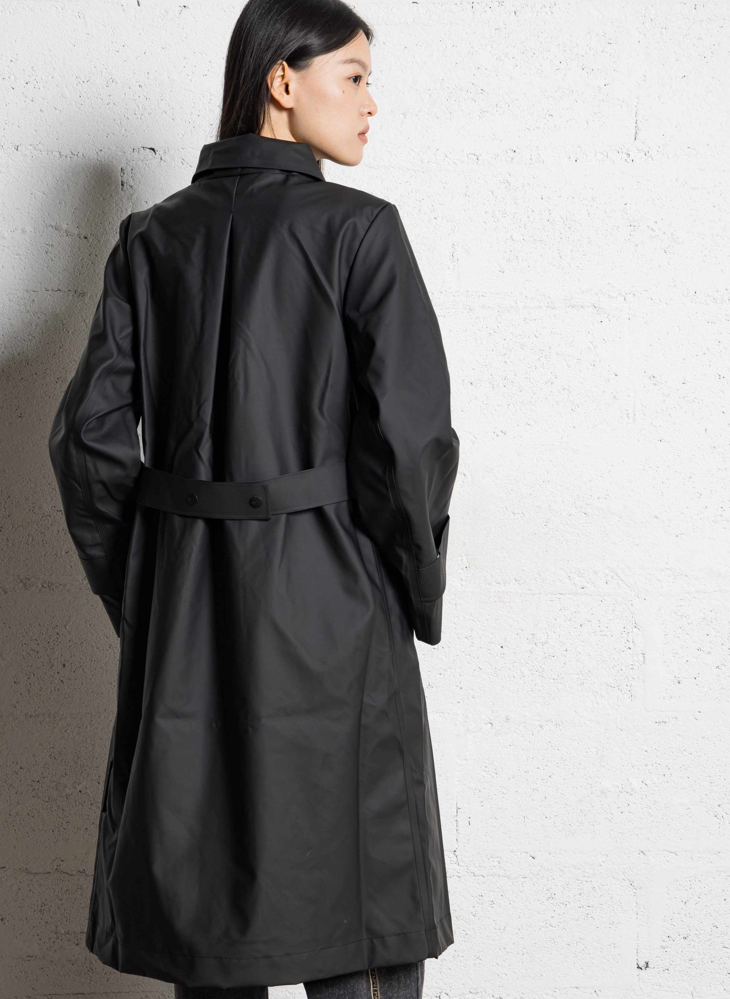 Imperméable à col classique à capuche RAINS Noir