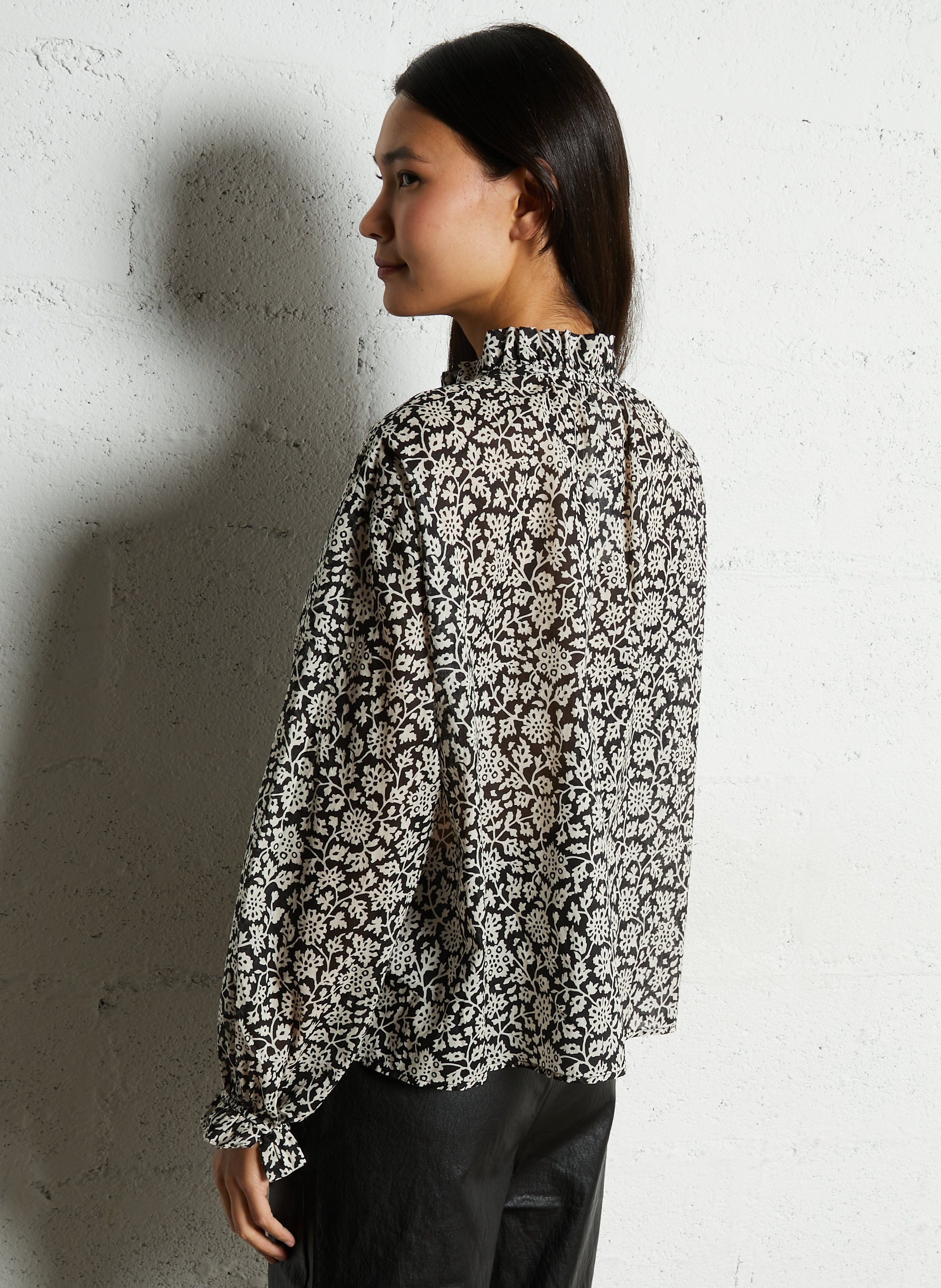 Gerade Bluse mit Rundhalsausschnitt aus bedruckter Baumwolle THE KORNER Schwarz