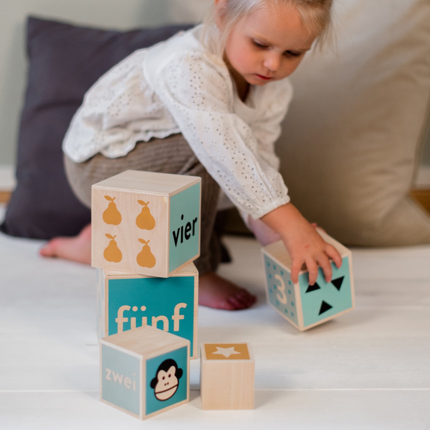 Wooden animal and number stacking cubes KINDSGUT Multicolored