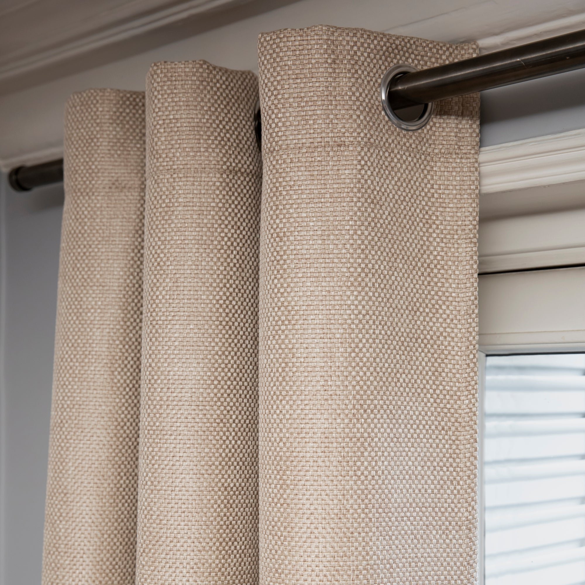 COCONUT - Lined black-out curtain with eyelets MADURA Beige