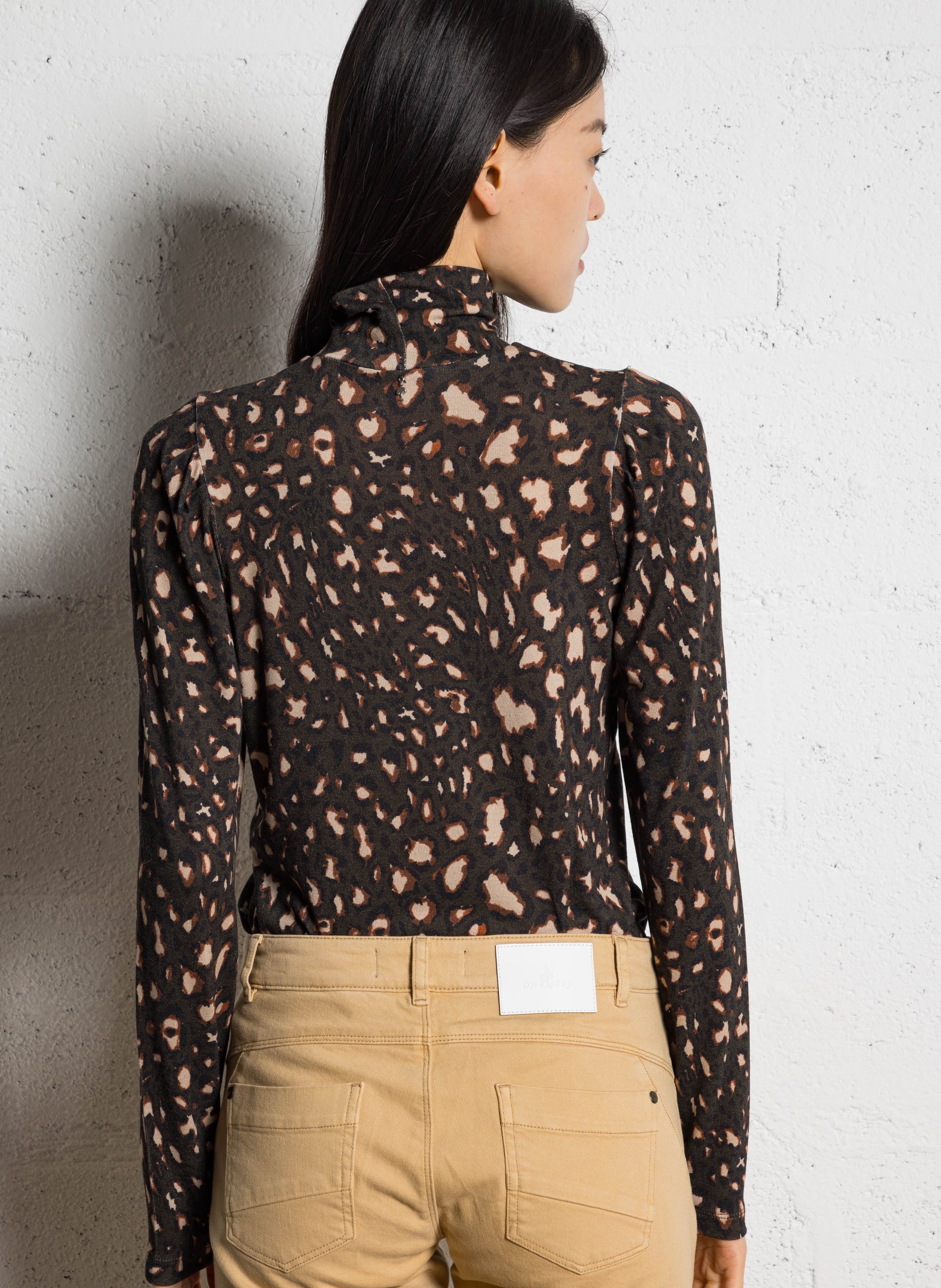 Tee-shirt col montant à imprimé léopard ONE STEP Vert