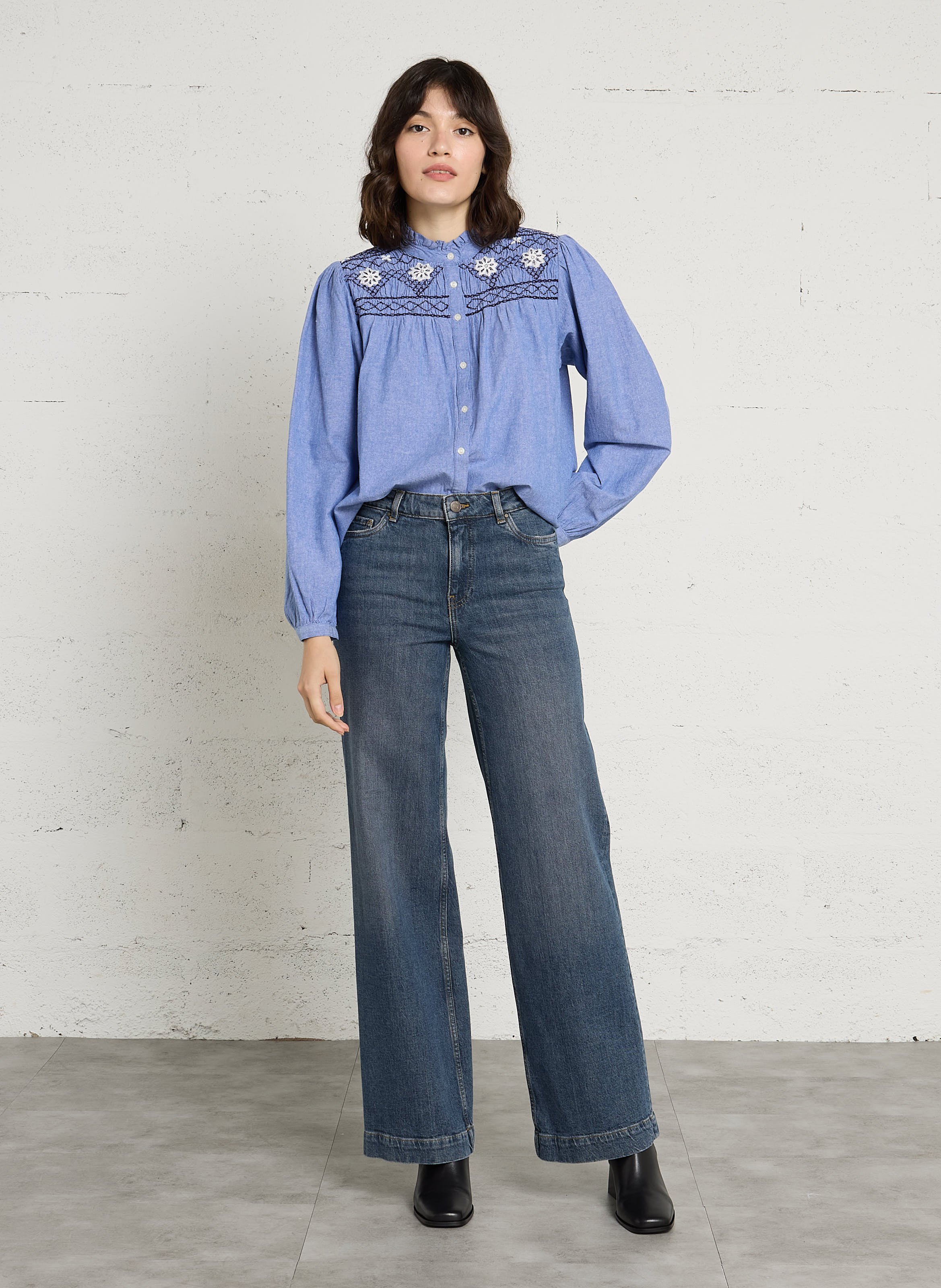 Bluse aus Bio-Baumwolle mit Rundhalskragen und Stickerei LOUISE MISHA Blau