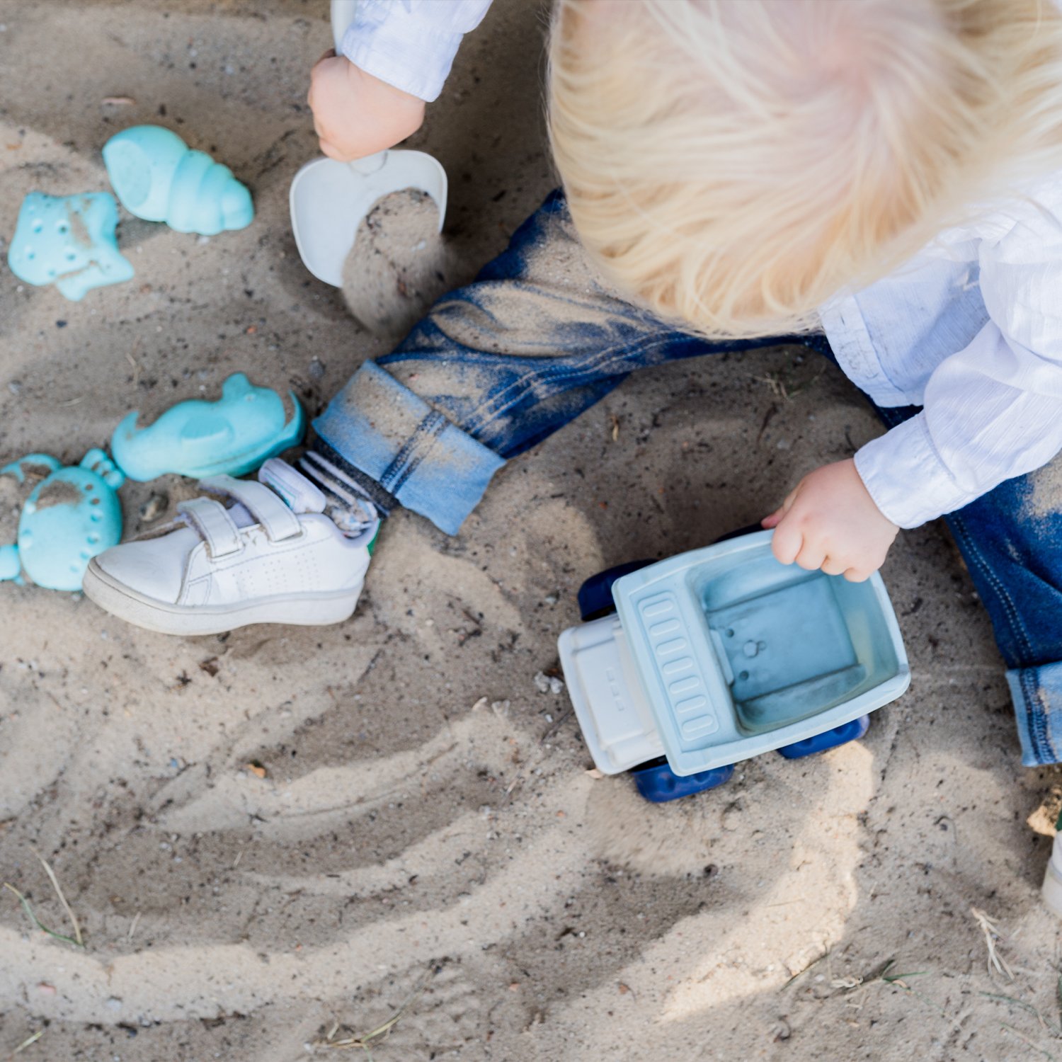 Theo 6-piece baby beach toy set KINDSGUT Blue