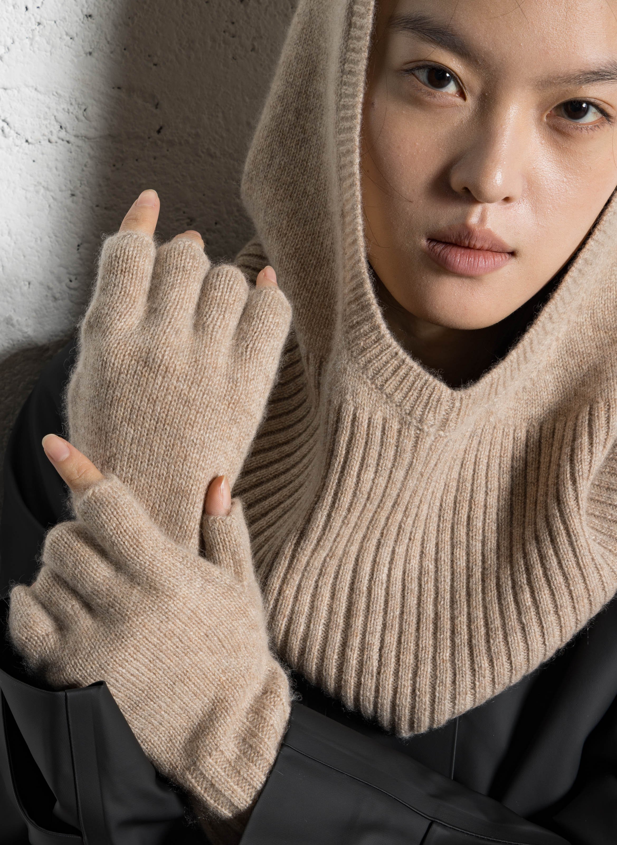 Einfarbige Kaschmir-Handschuhe MAISON 123