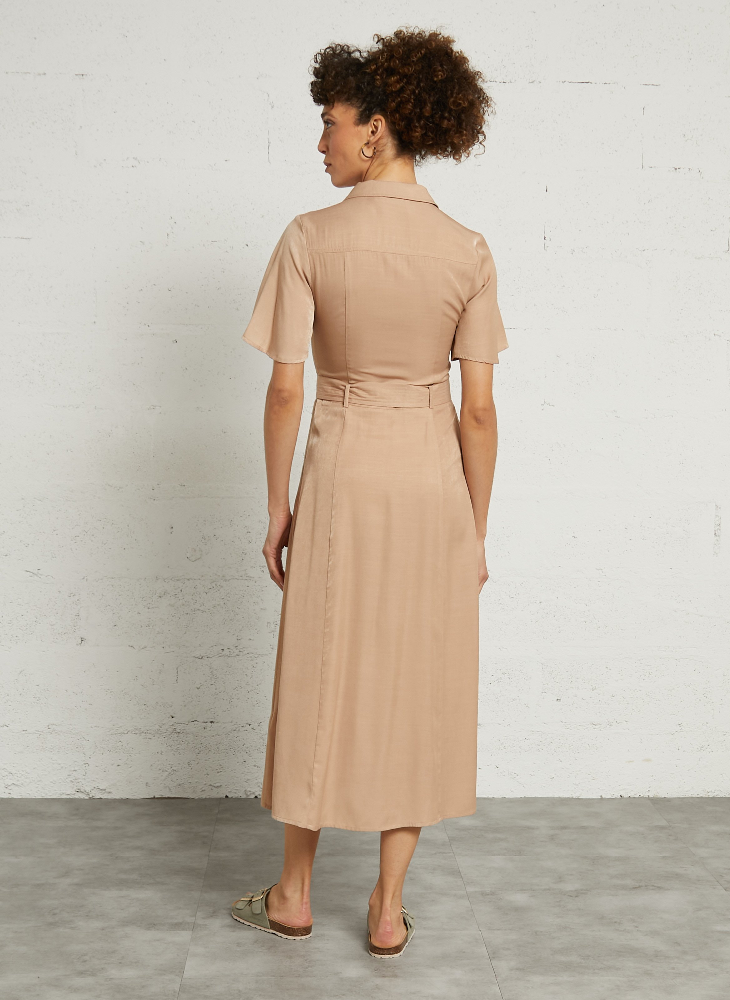 Belted Oversized Blazer Dress LA PETITE ETOILE Beige