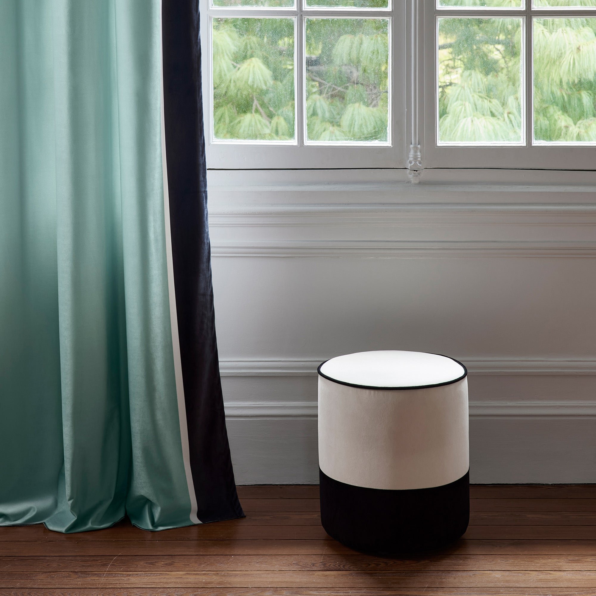 Curtain with black eyelets MADURA Green