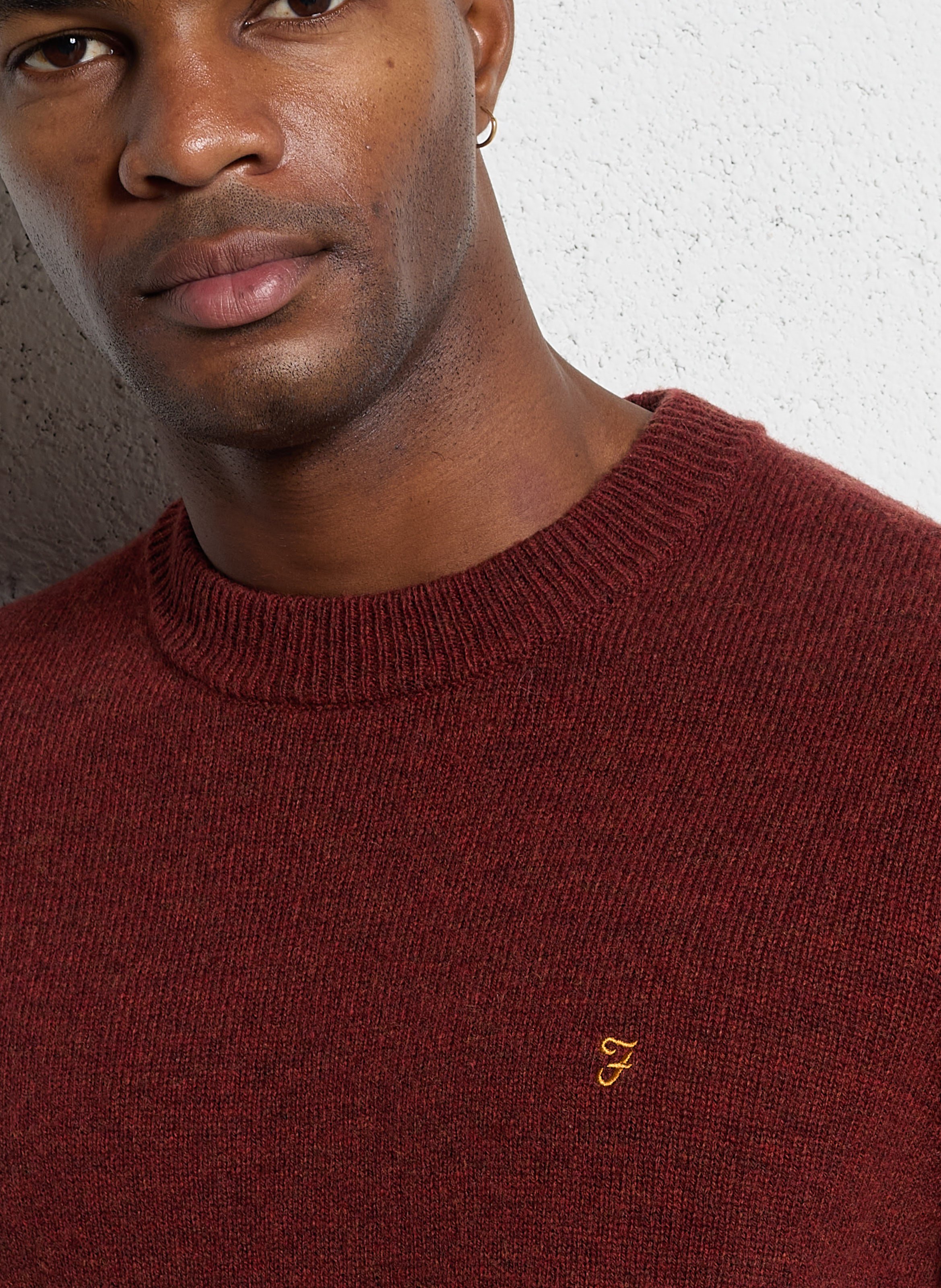 Pull col rond regular fit en laine FARAH Rouge