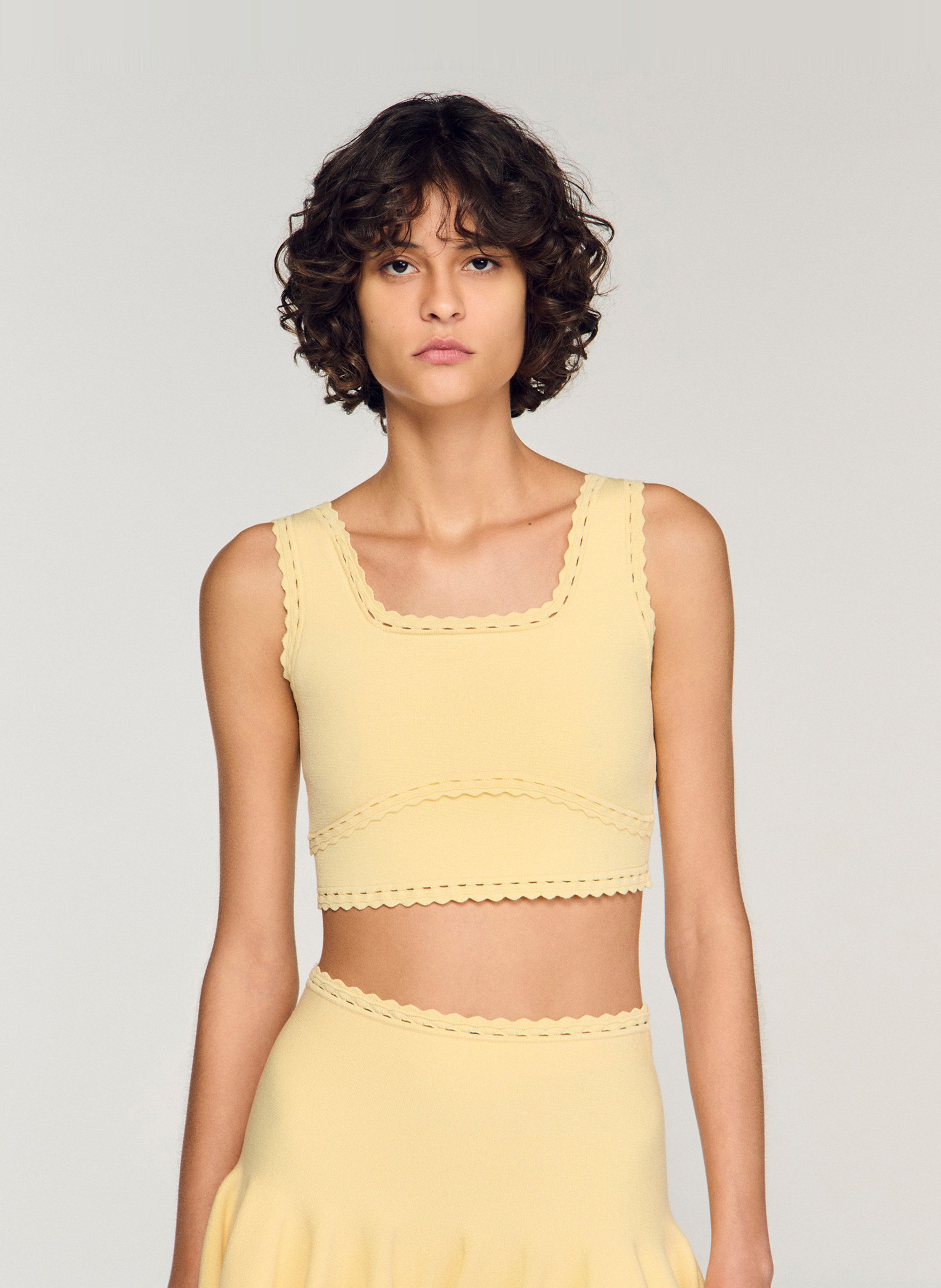 Top corto de punto SANDRO Amarillo