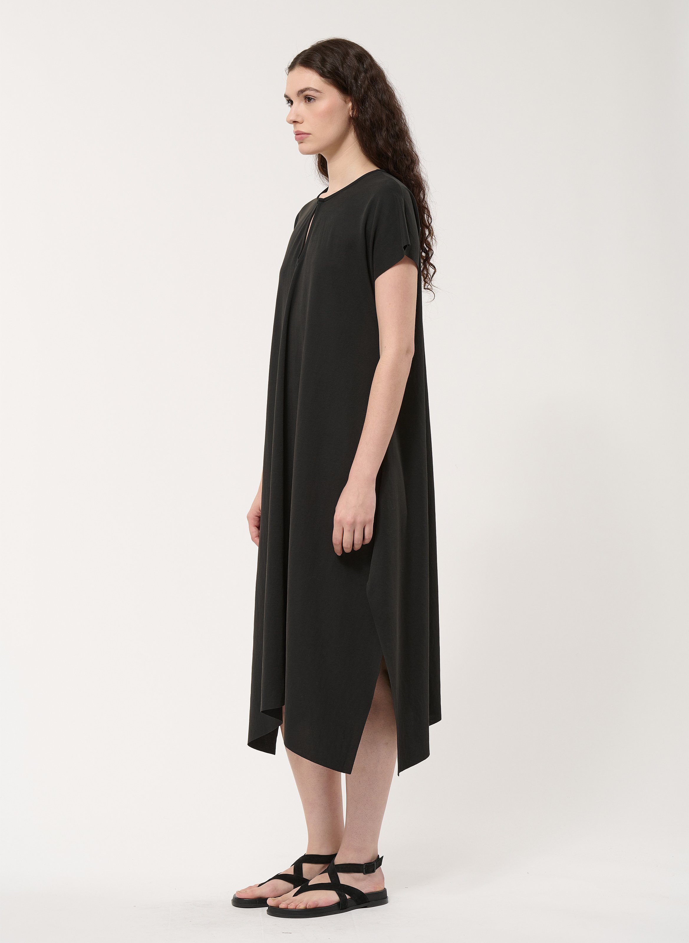 Robe midi col rond HUMILITY Noir